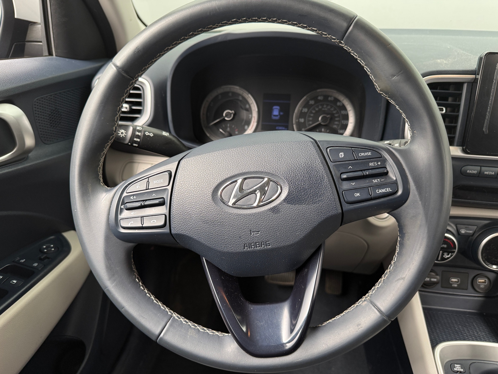 Thumbnail: 2020 Hyundai Venue - 4