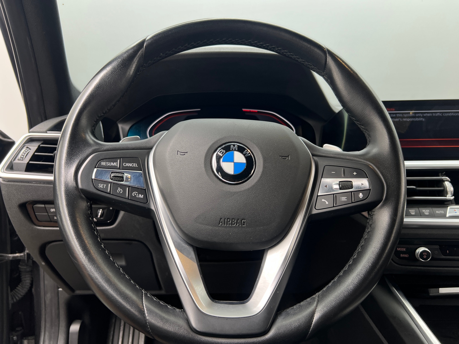 Thumbnail: 2019 BMW 3 Series - 4