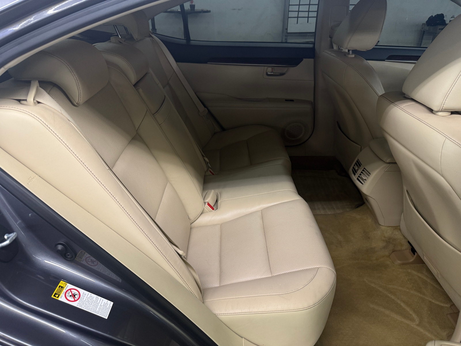 Thumbnail: 2015 Lexus ES - 5