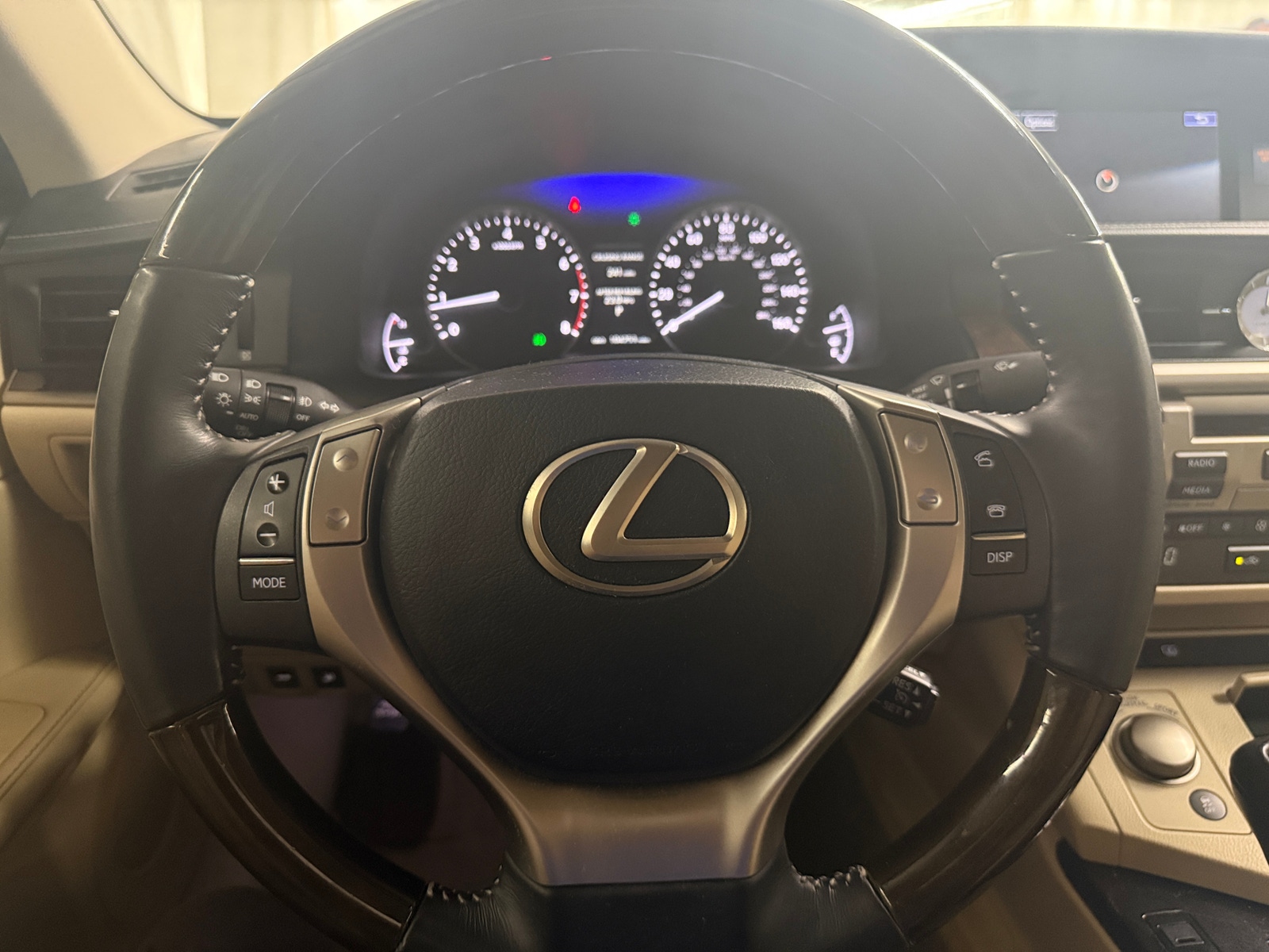 Thumbnail: 2015 Lexus ES - 4