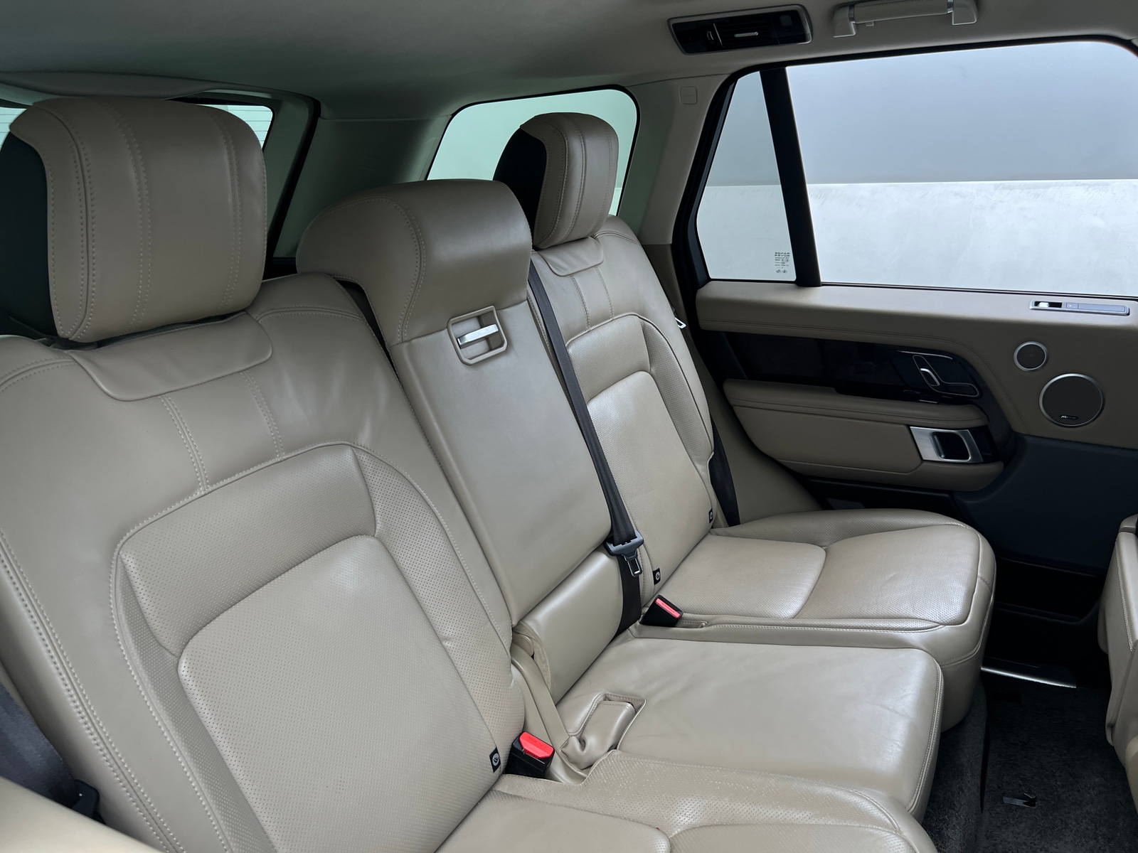 Thumbnail: 2018 Land Rover Range Rover - 5