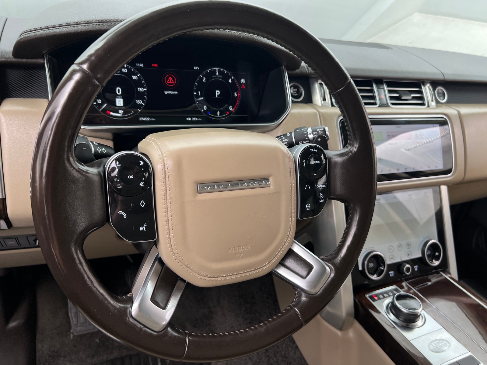 Thumbnail: 2018 Land Rover Range Rover - 4