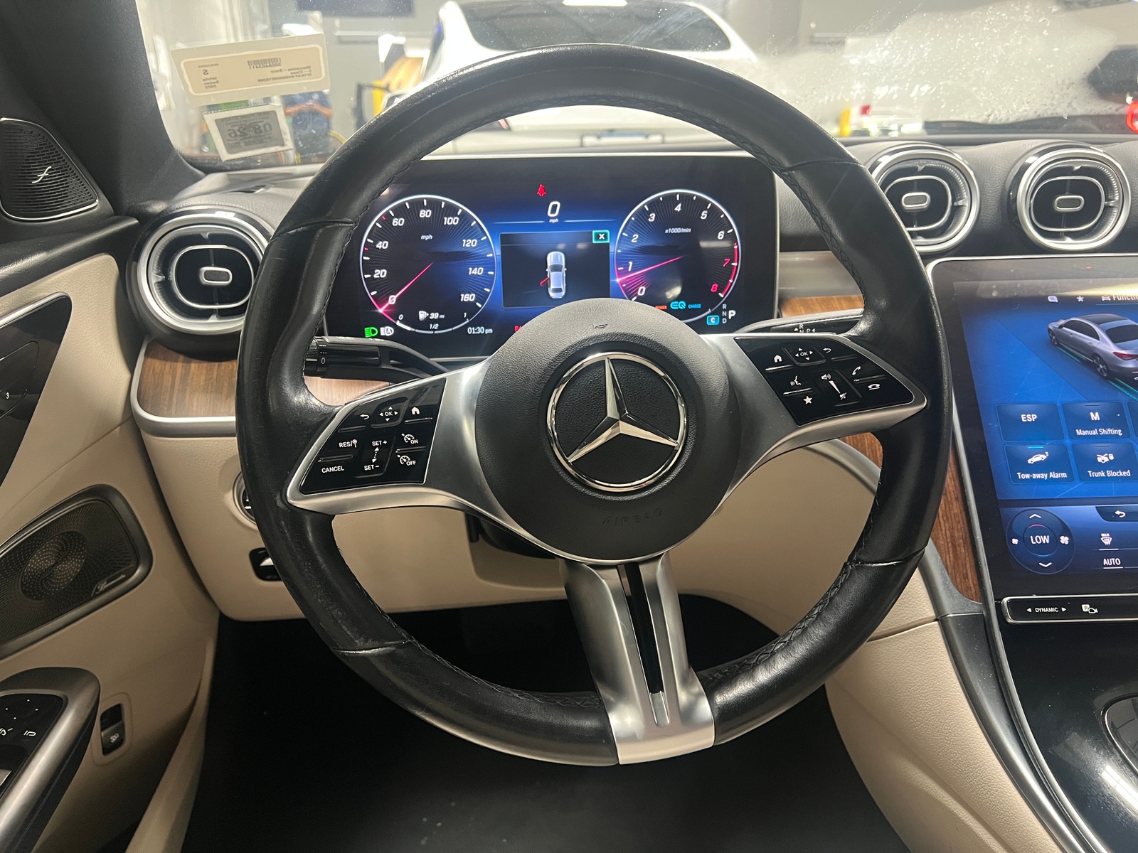 Thumbnail: 2022 Mercedes-Benz C-Class - 4