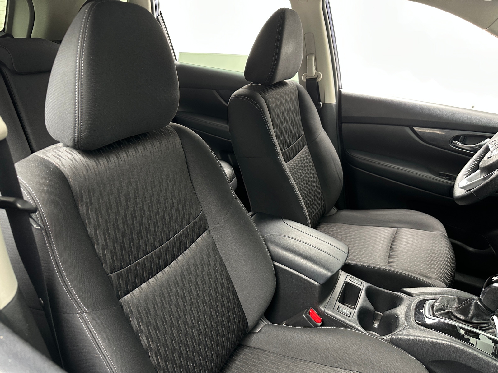 Thumbnail: 2020 Nissan Rogue - 2