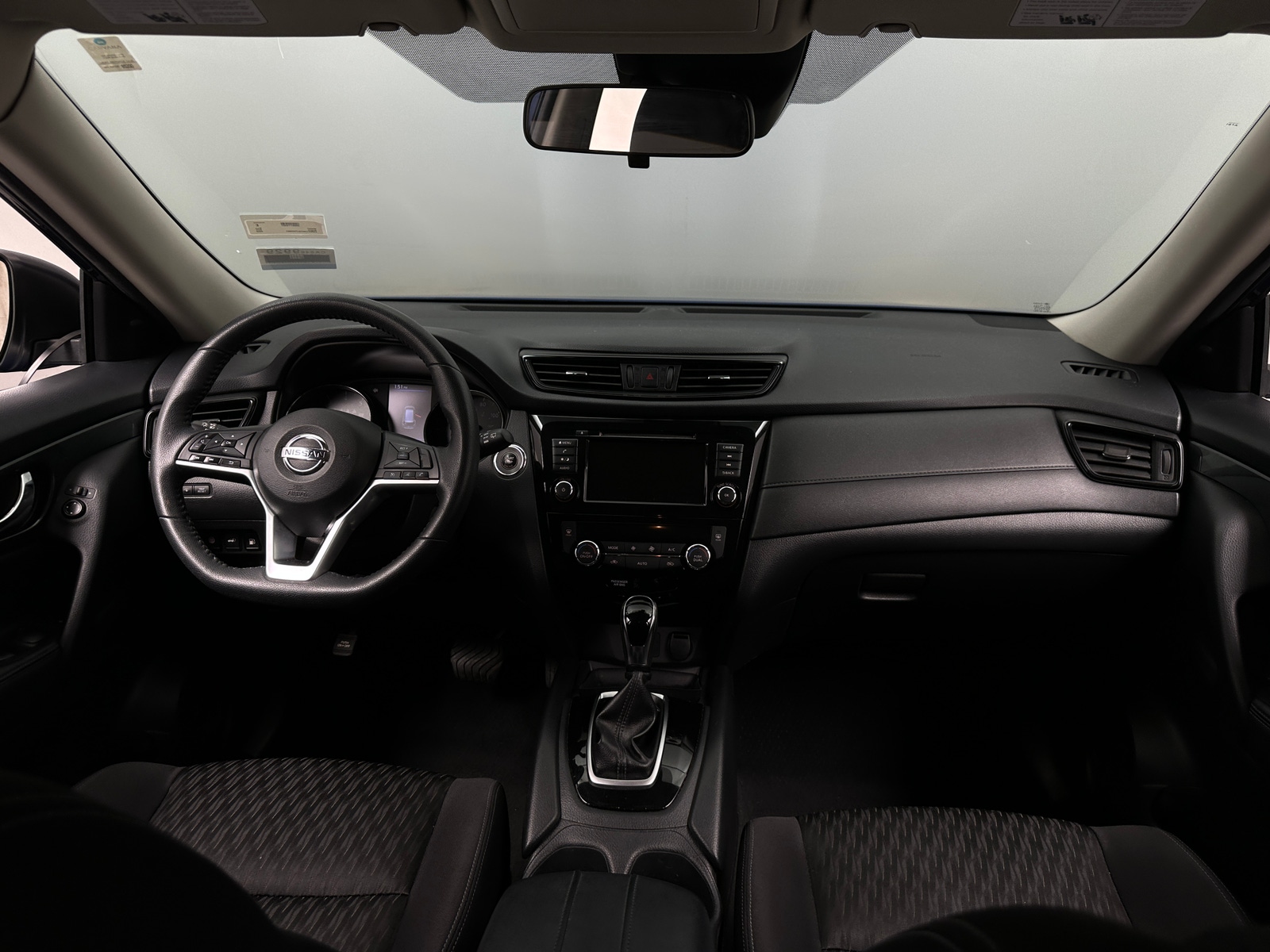 Thumbnail: 2020 Nissan Rogue - 3