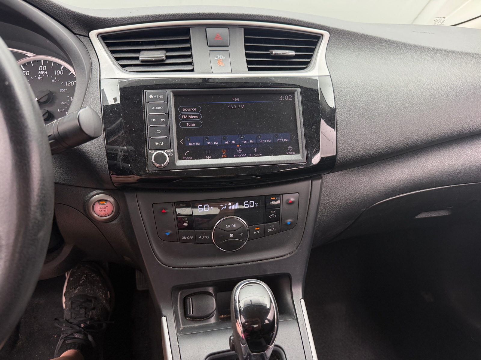 Thumbnail: 2019 Nissan Sentra - 4