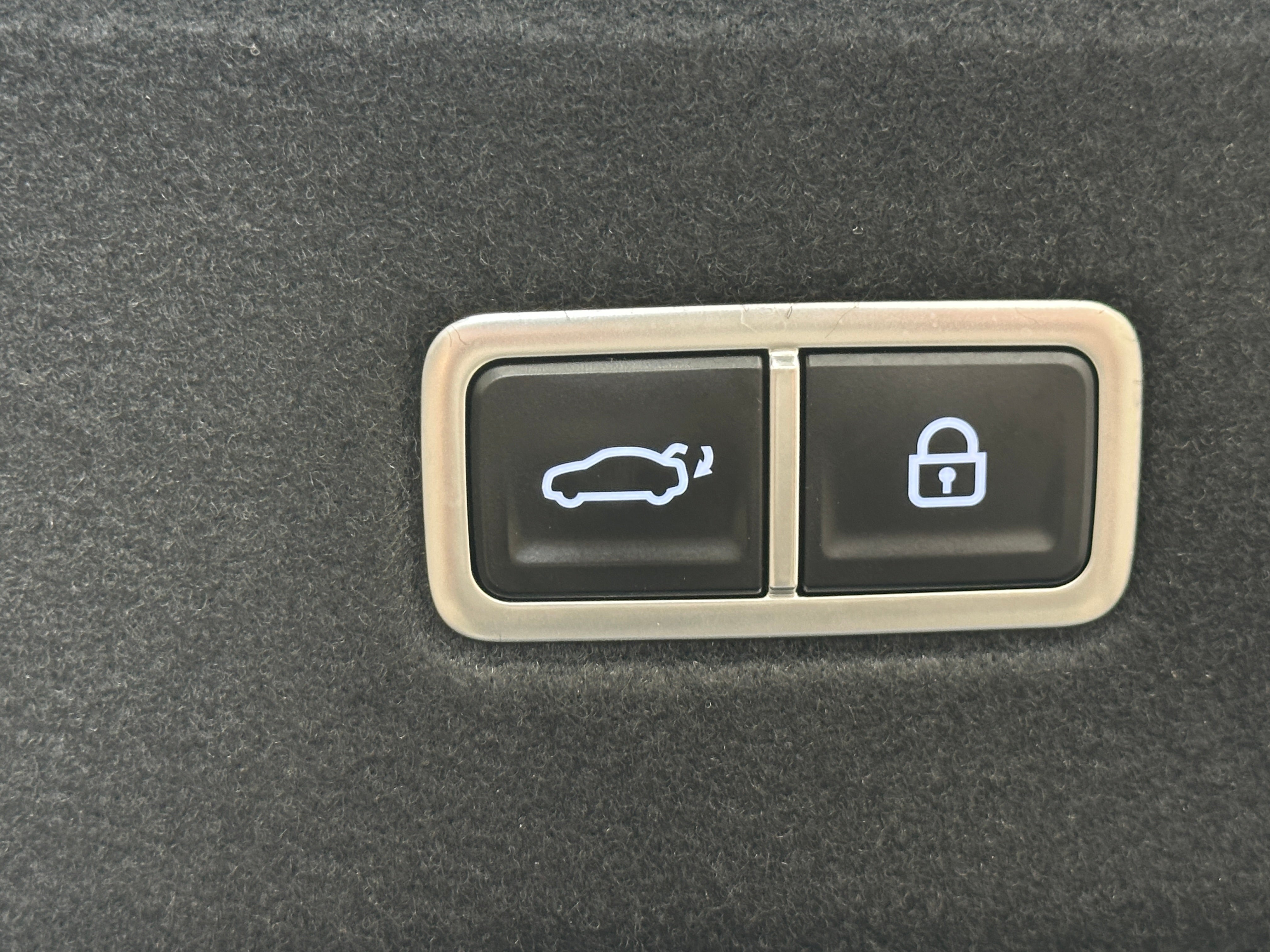 Used 2023 Hyundai IONIQ 6 SEL with VIN KMHM34AA6PA048996 for sale in Oak Creek, WI