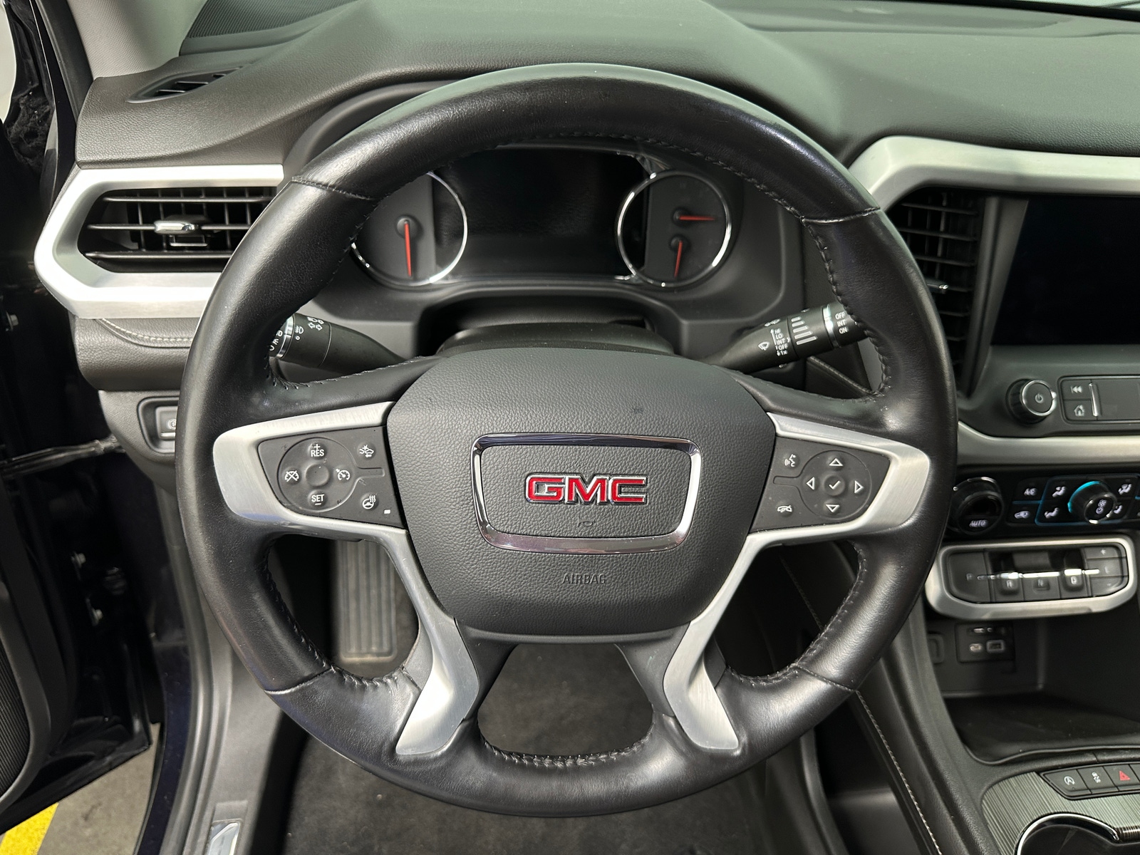 Thumbnail: 2021 GMC Acadia - 4