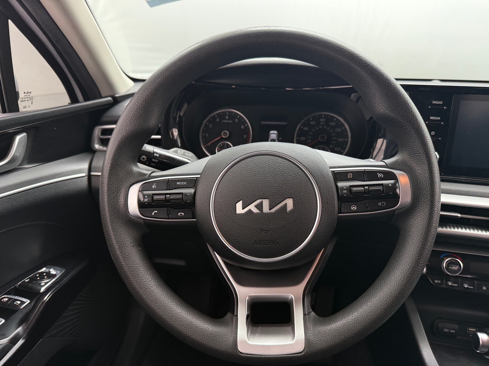 Thumbnail: 2022 Kia K5 - 5