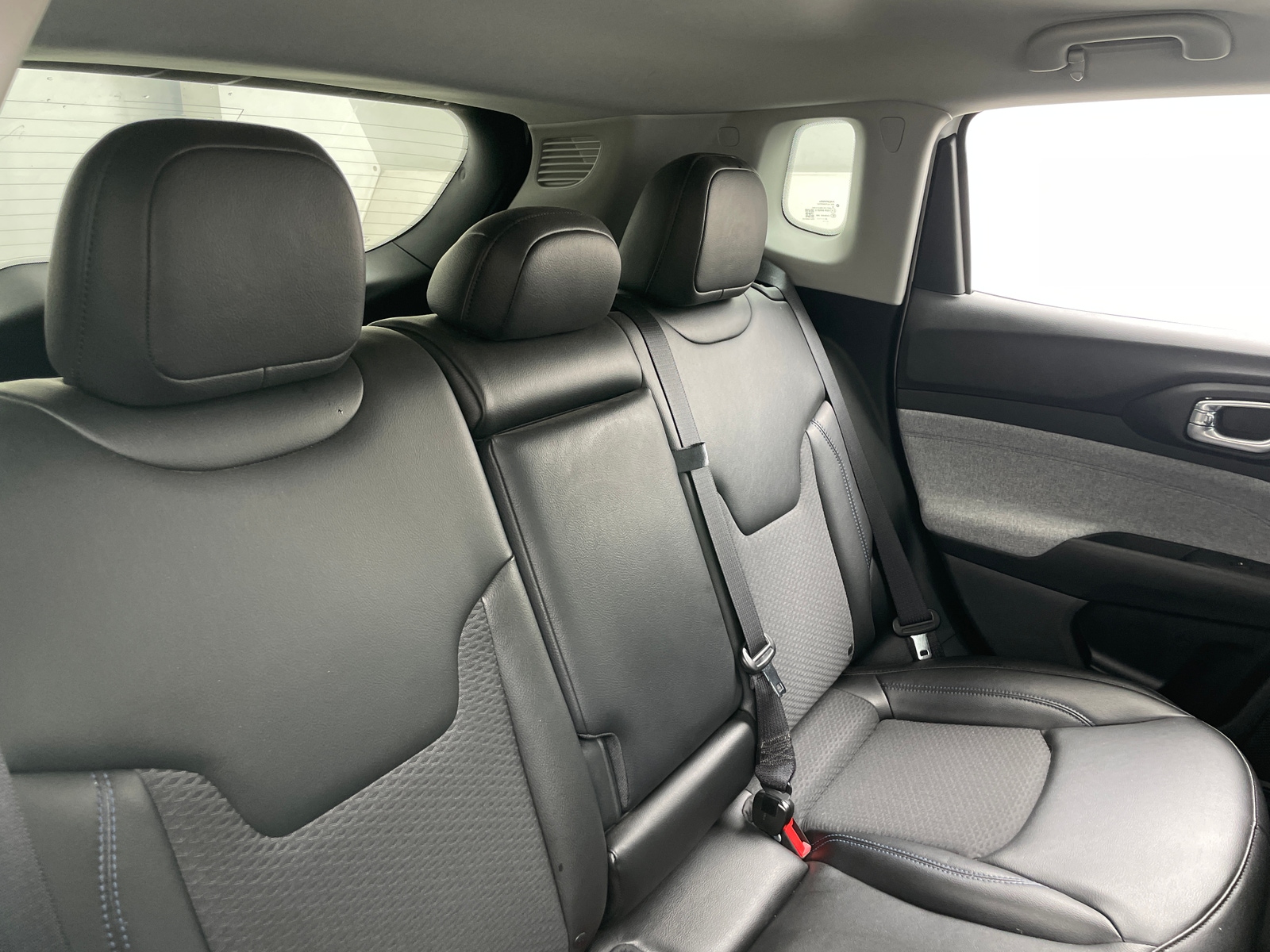 Thumbnail: 2022 Jeep Compass - 6