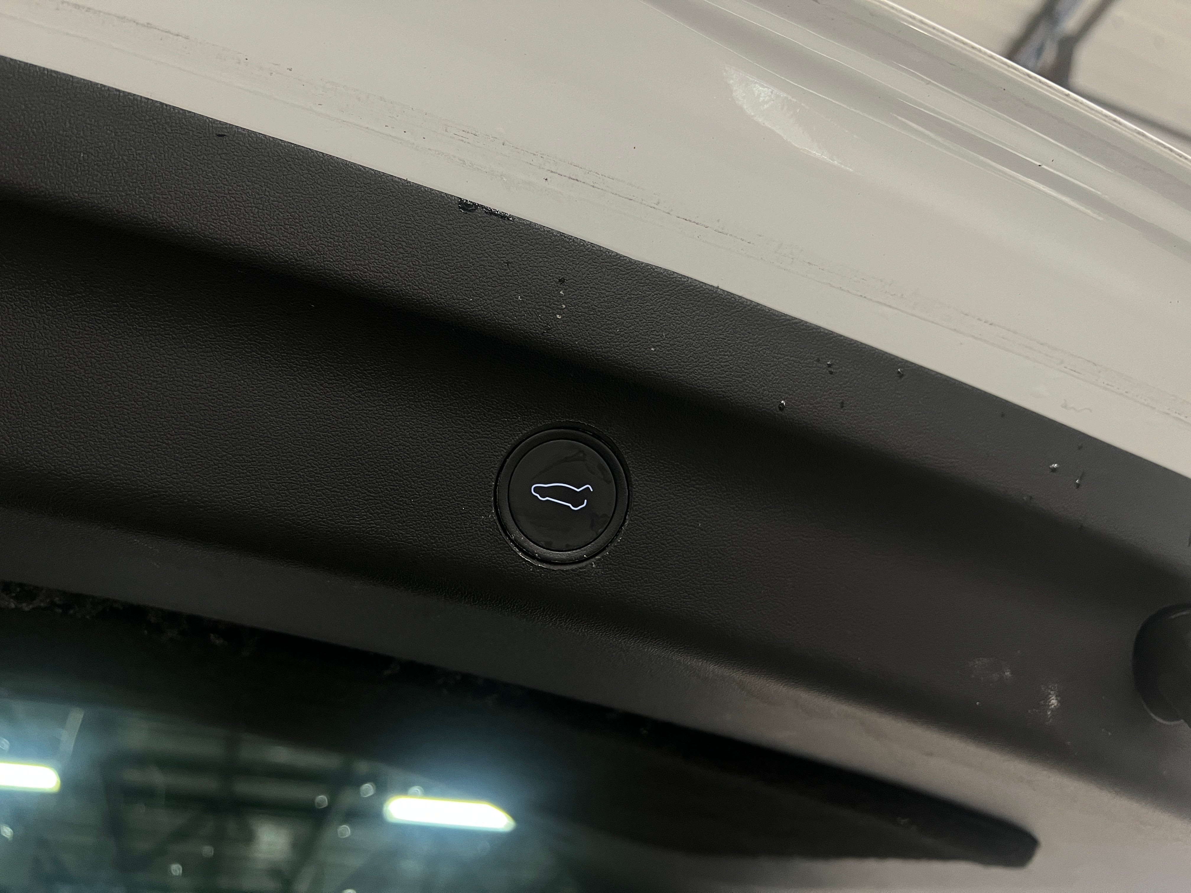 Used 2021 Tesla Model Y Long Range with VIN 5YJYGDEE0MF069563 for sale in Pewaukee, WI