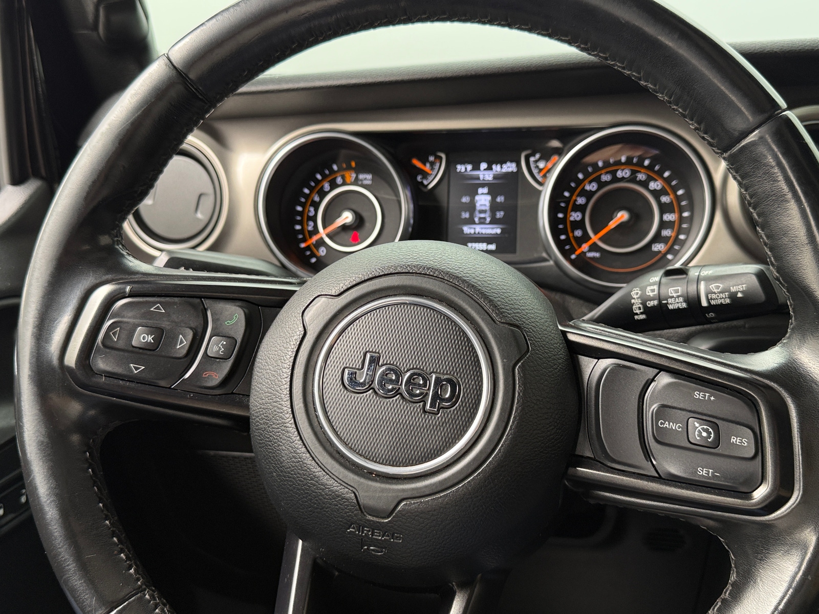 Thumbnail: 2019 Jeep Wrangler - 5