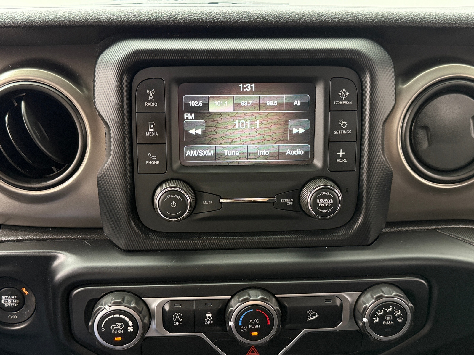 Thumbnail: 2019 Jeep Wrangler - 4