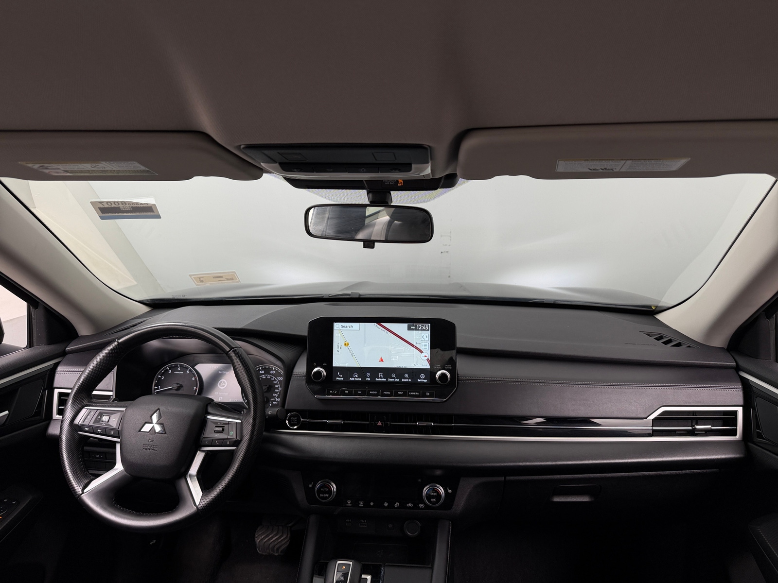 Thumbnail: 2024 Mitsubishi Outlander - 2