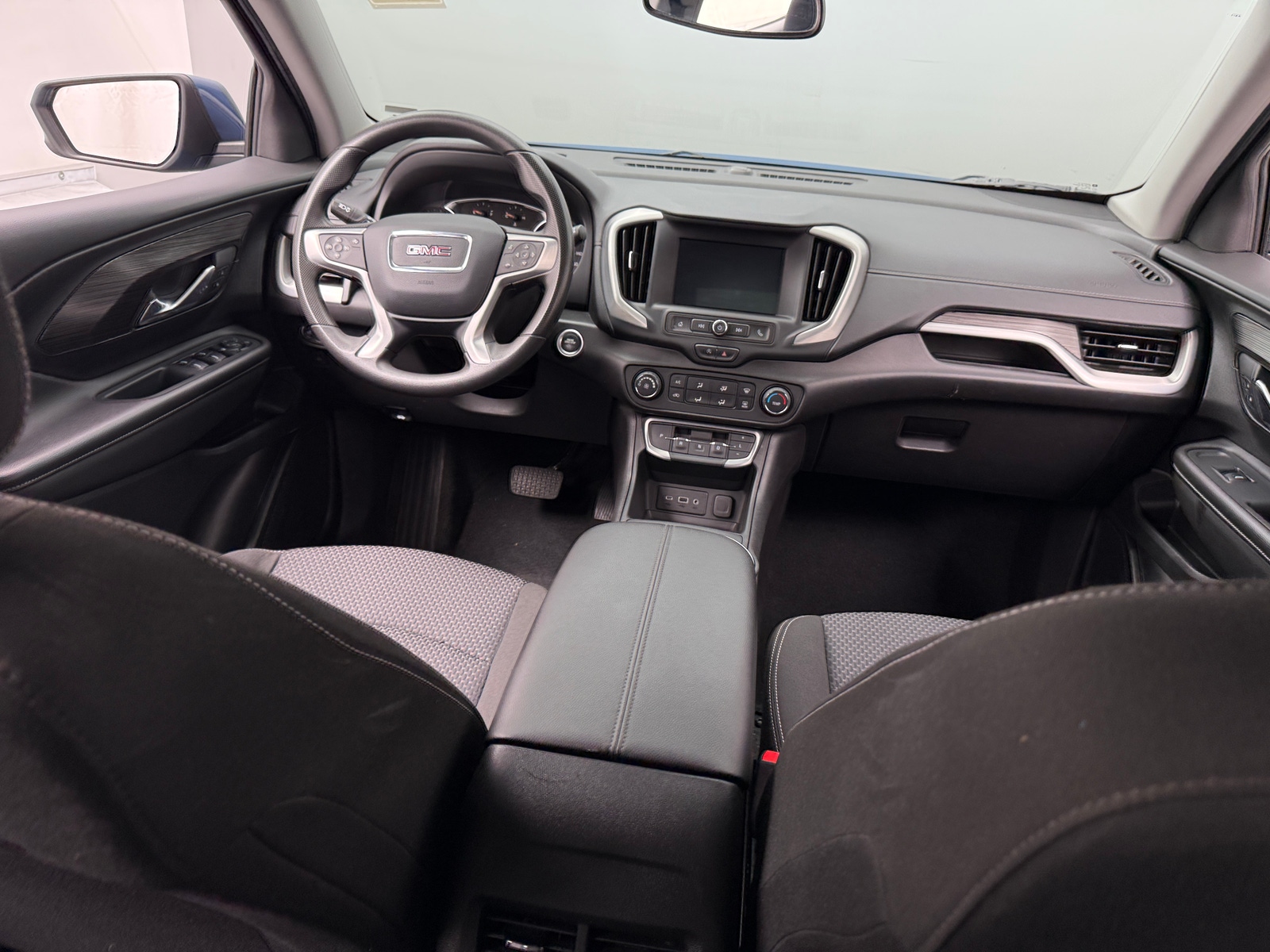 Thumbnail: 2024 GMC Terrain - 3