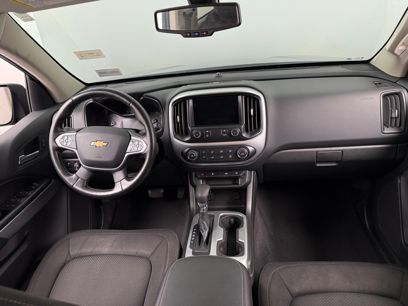 Thumbnail: 2022 Chevrolet Colorado - 3