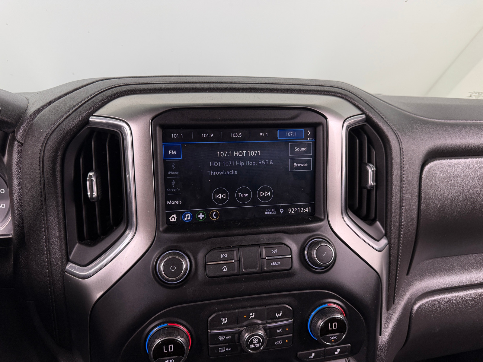Thumbnail: 2020 Chevrolet Silverado 1500 - 4