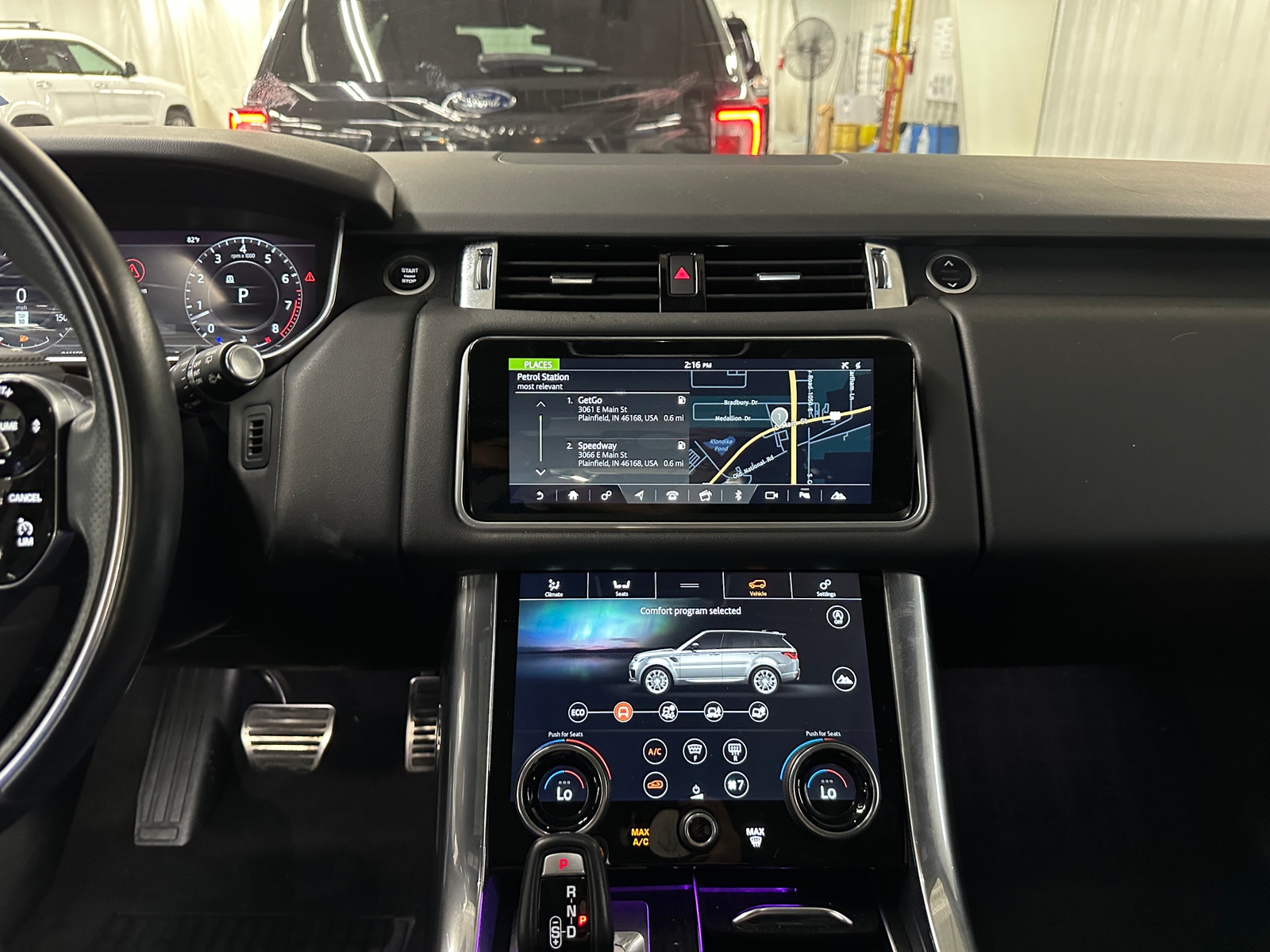 Thumbnail: 2021 Land Rover Range Rover Sport - 3