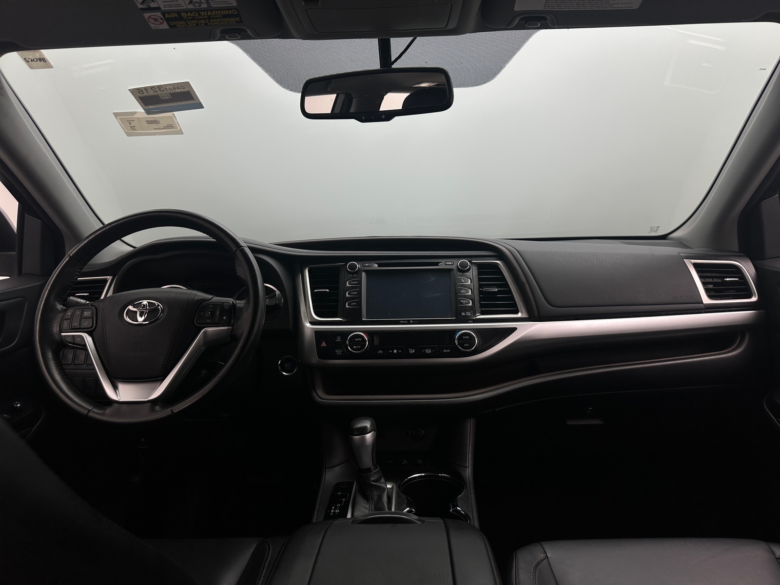 Thumbnail: 2015 Toyota Highlander - 2