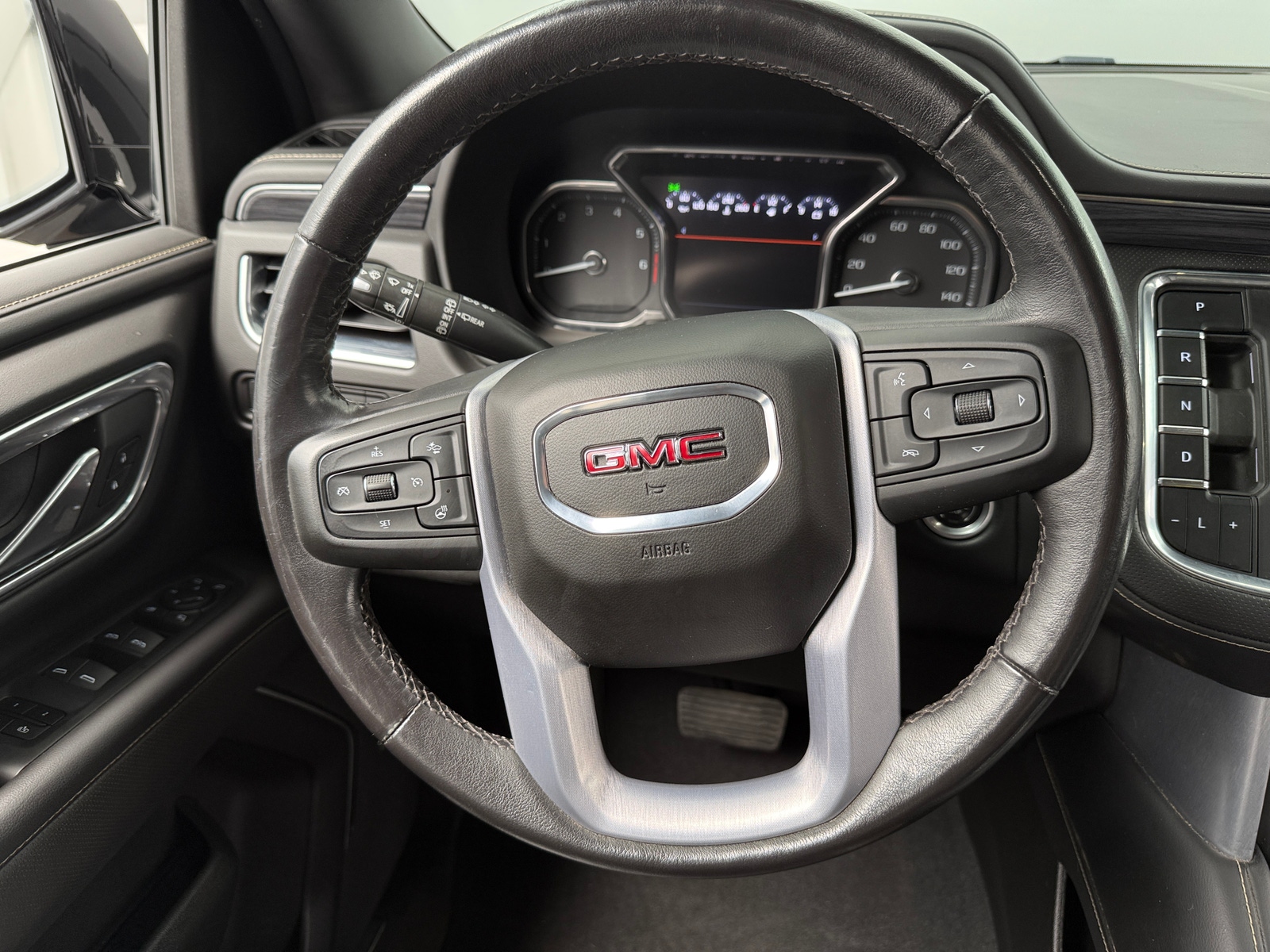 Thumbnail: 2021 GMC Yukon XL - 4