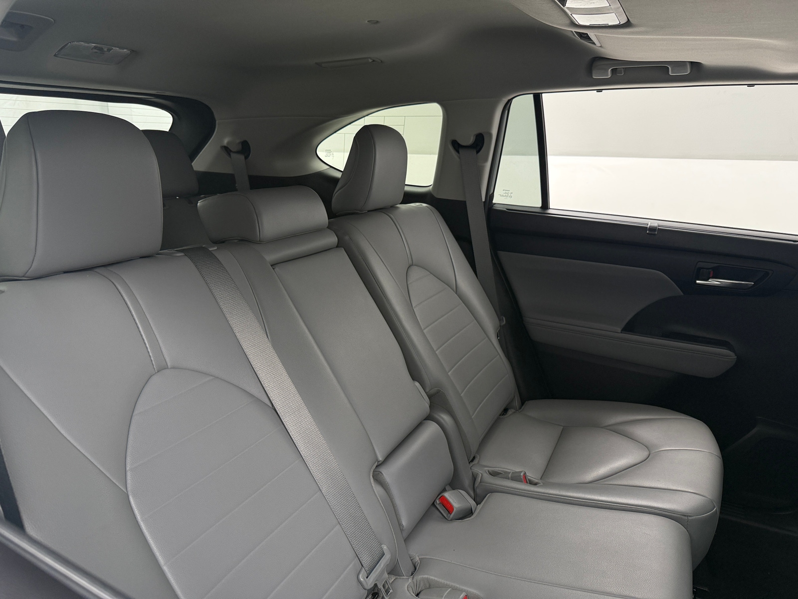 Thumbnail: 2021 Toyota Highlander - 5