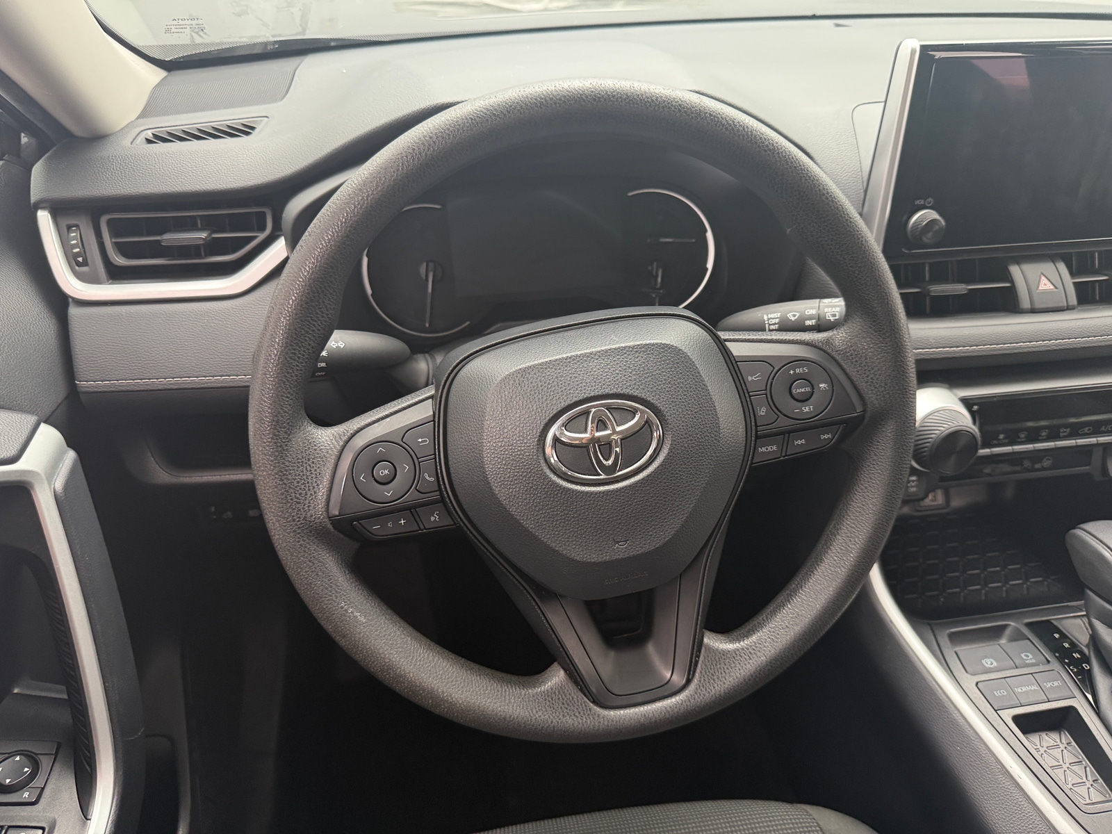 Thumbnail: 2025 Toyota RAV4 - 5