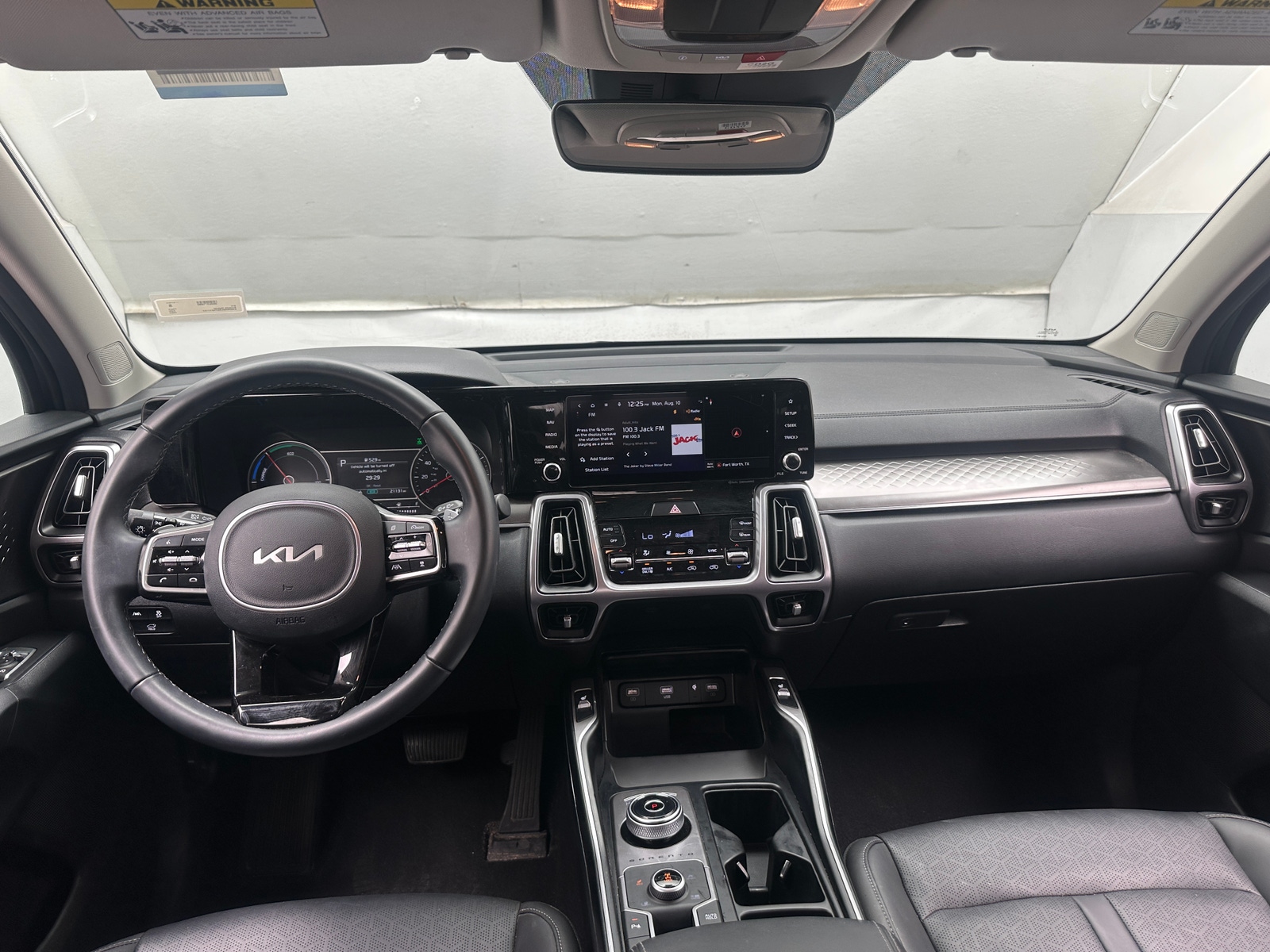 Thumbnail: 2023 Kia Sorento - 2