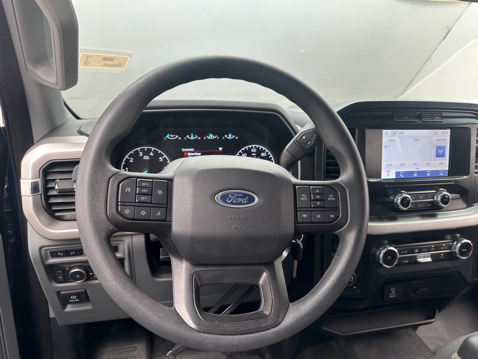 Thumbnail: 2022 Ford Econoline - 5