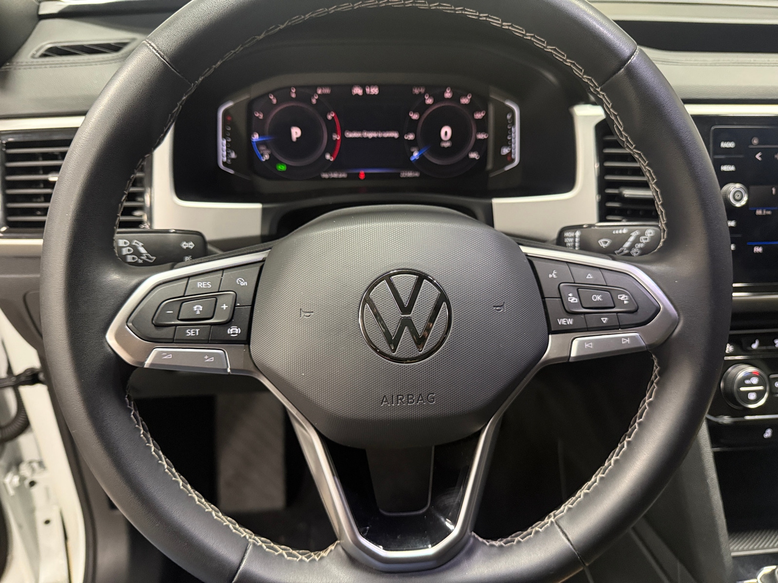 Thumbnail: 2023 Volkswagen Atlas - 5