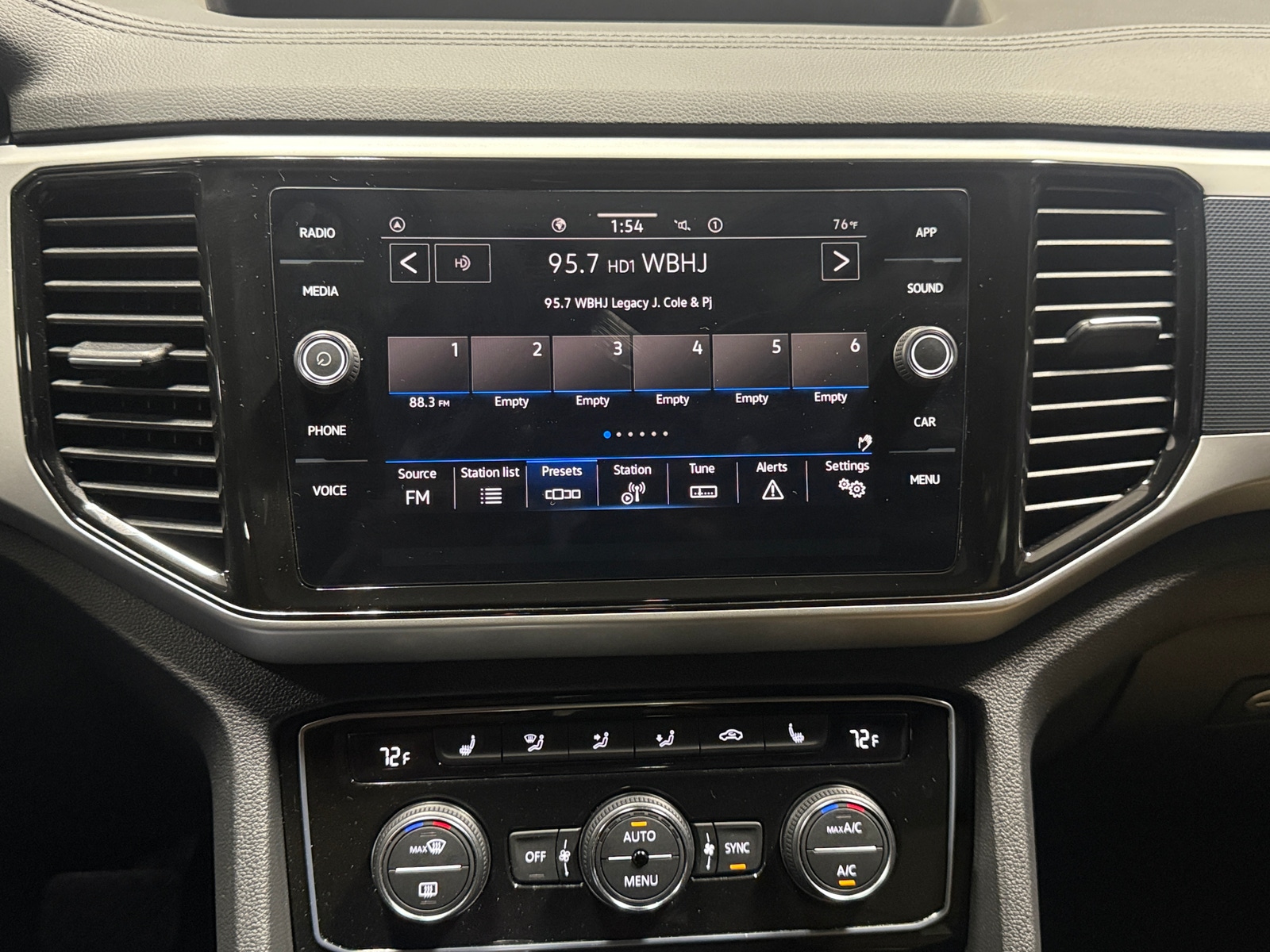 Thumbnail: 2023 Volkswagen Atlas - 4
