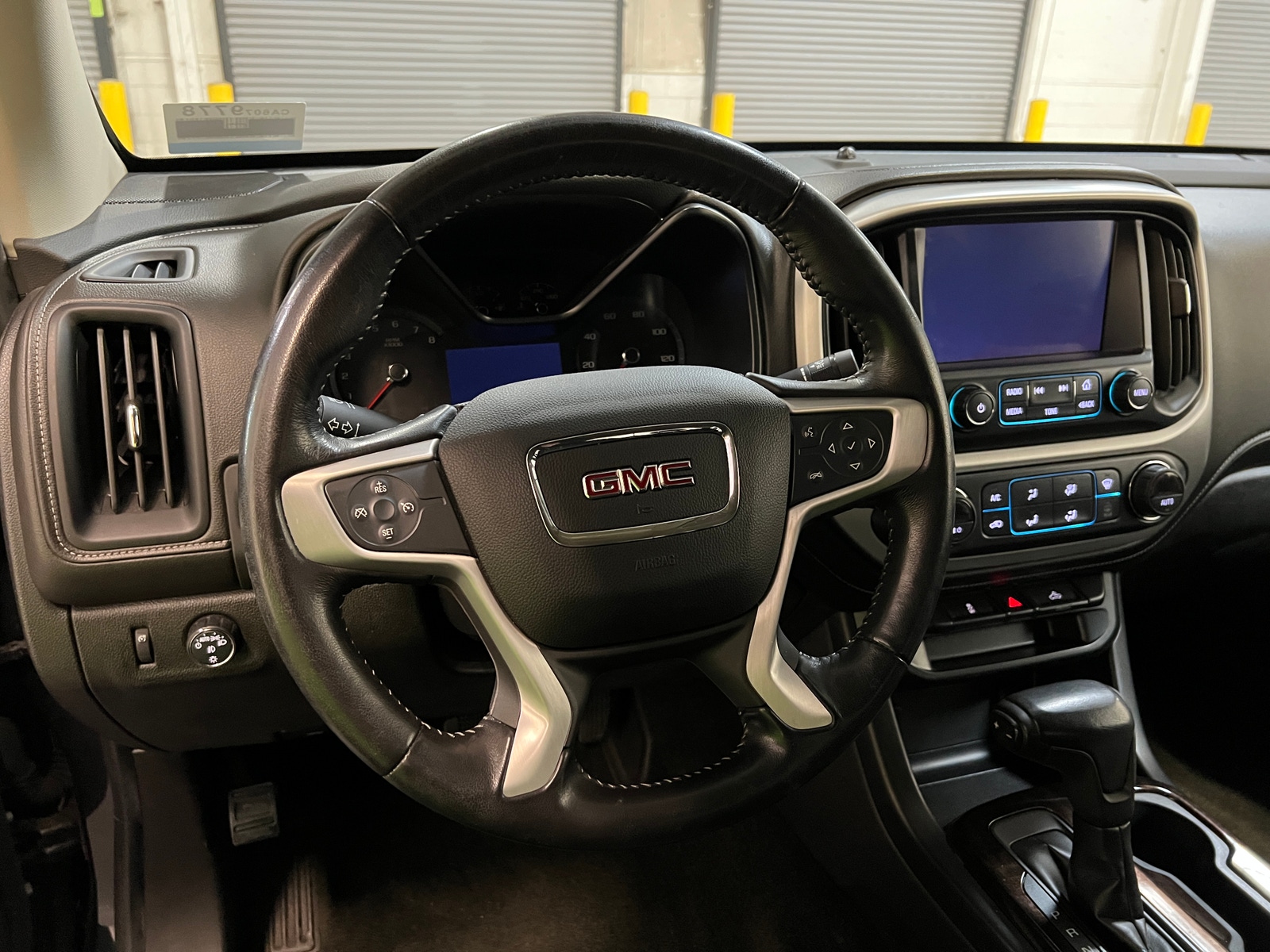 Thumbnail: 2018 GMC Canyon - 5