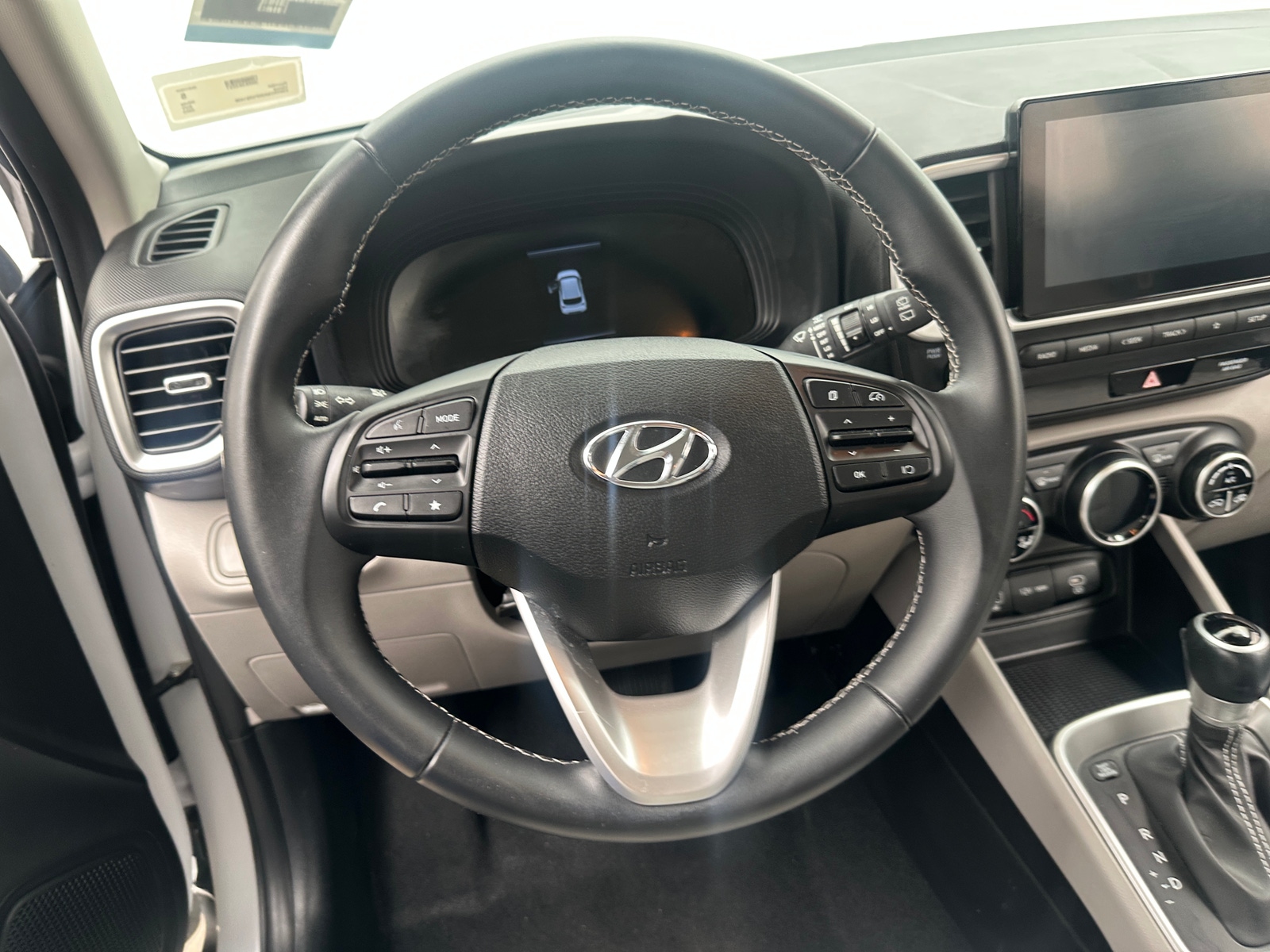 Thumbnail: 2023 Hyundai Venue - 5