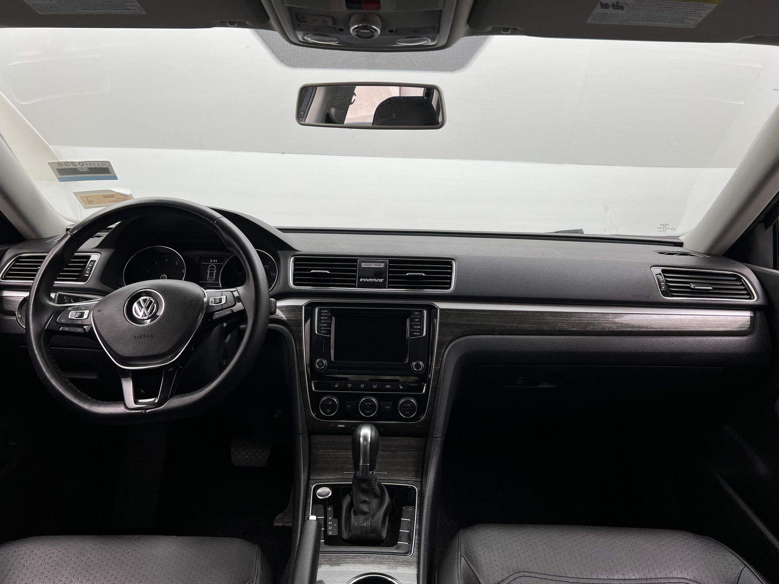 Thumbnail: 2018 Volkswagen Passat - 2