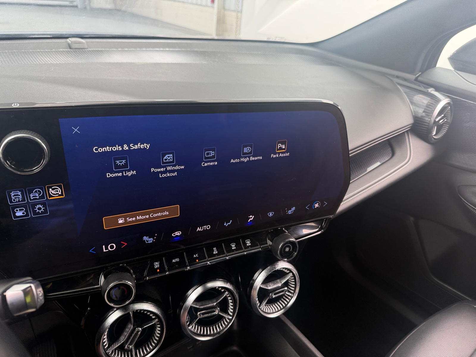 Thumbnail: 2024 Chevrolet Blazer EV - 3