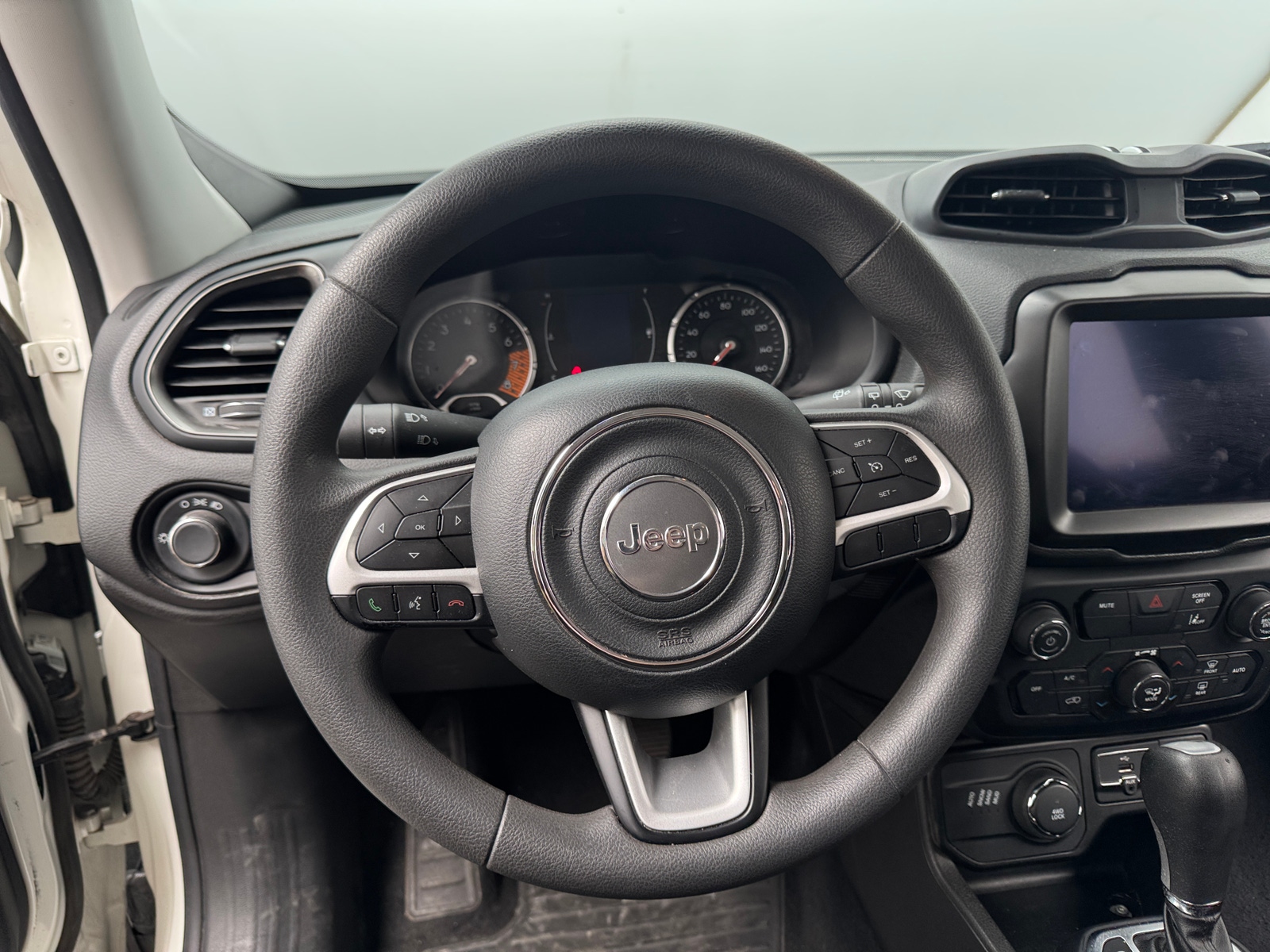 Thumbnail: 2023 Jeep Renegade - 5