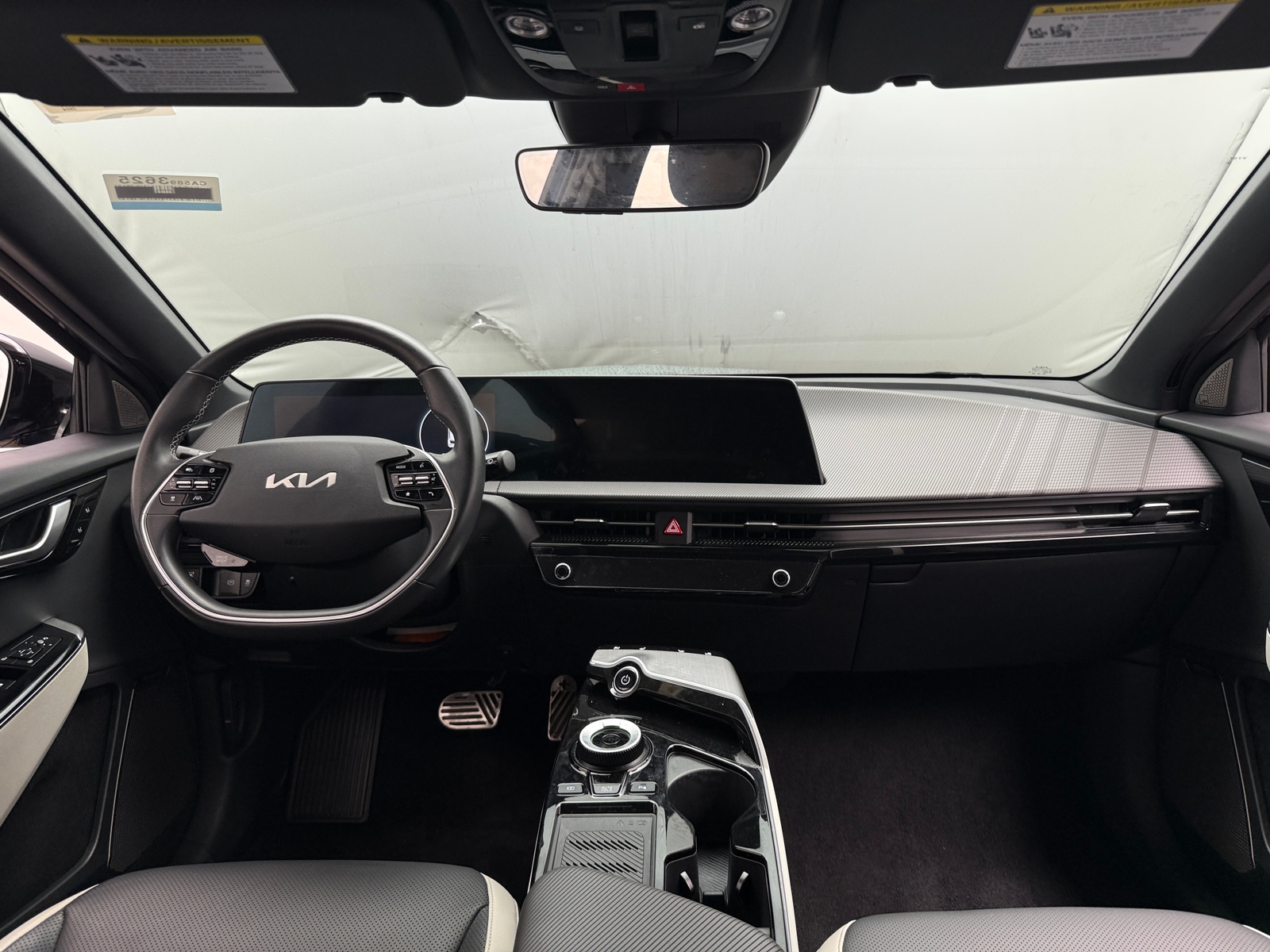 Thumbnail: 2024 Kia EV6 - 2