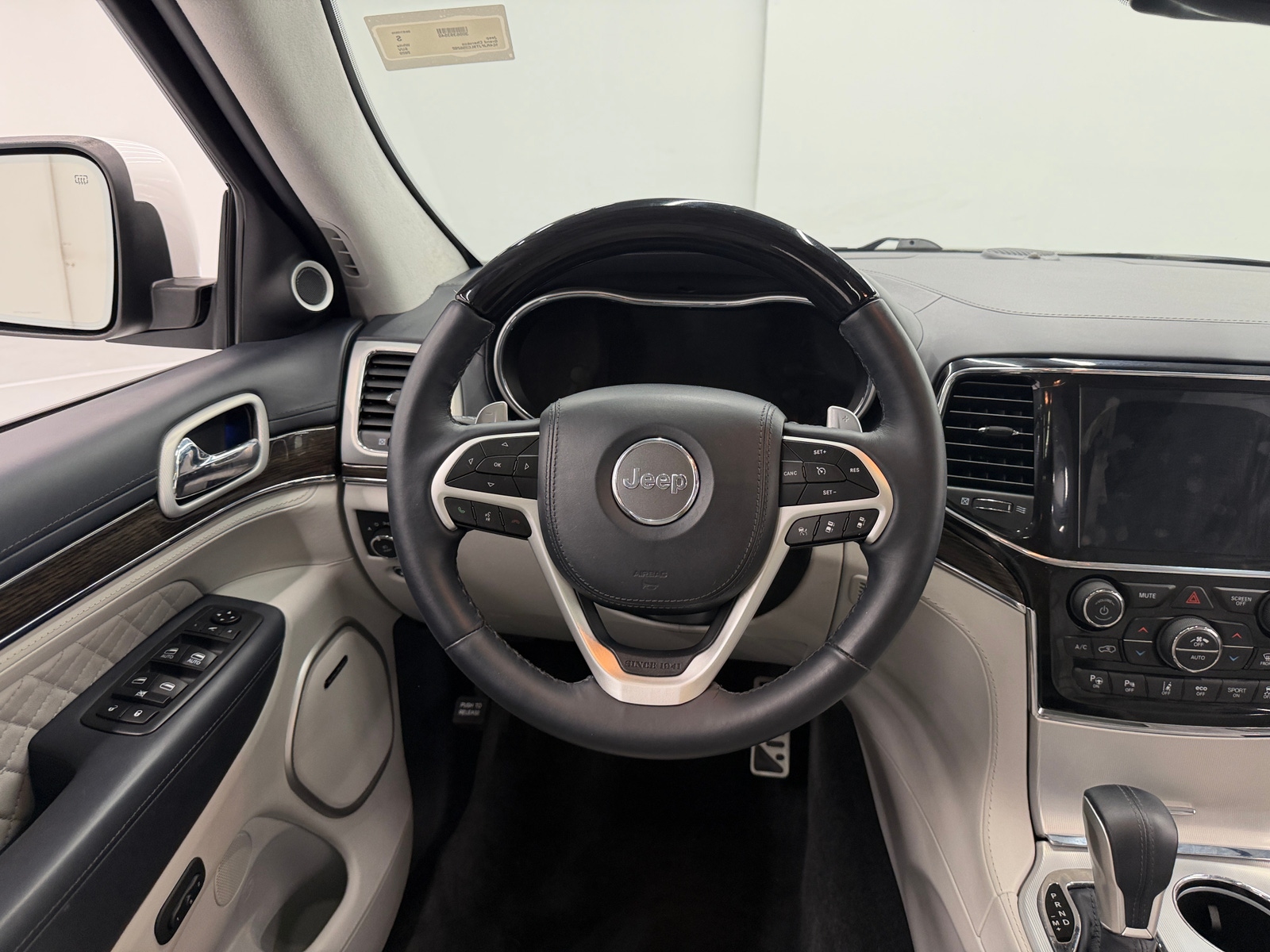 Thumbnail: 2020 Jeep Grand Cherokee - 4