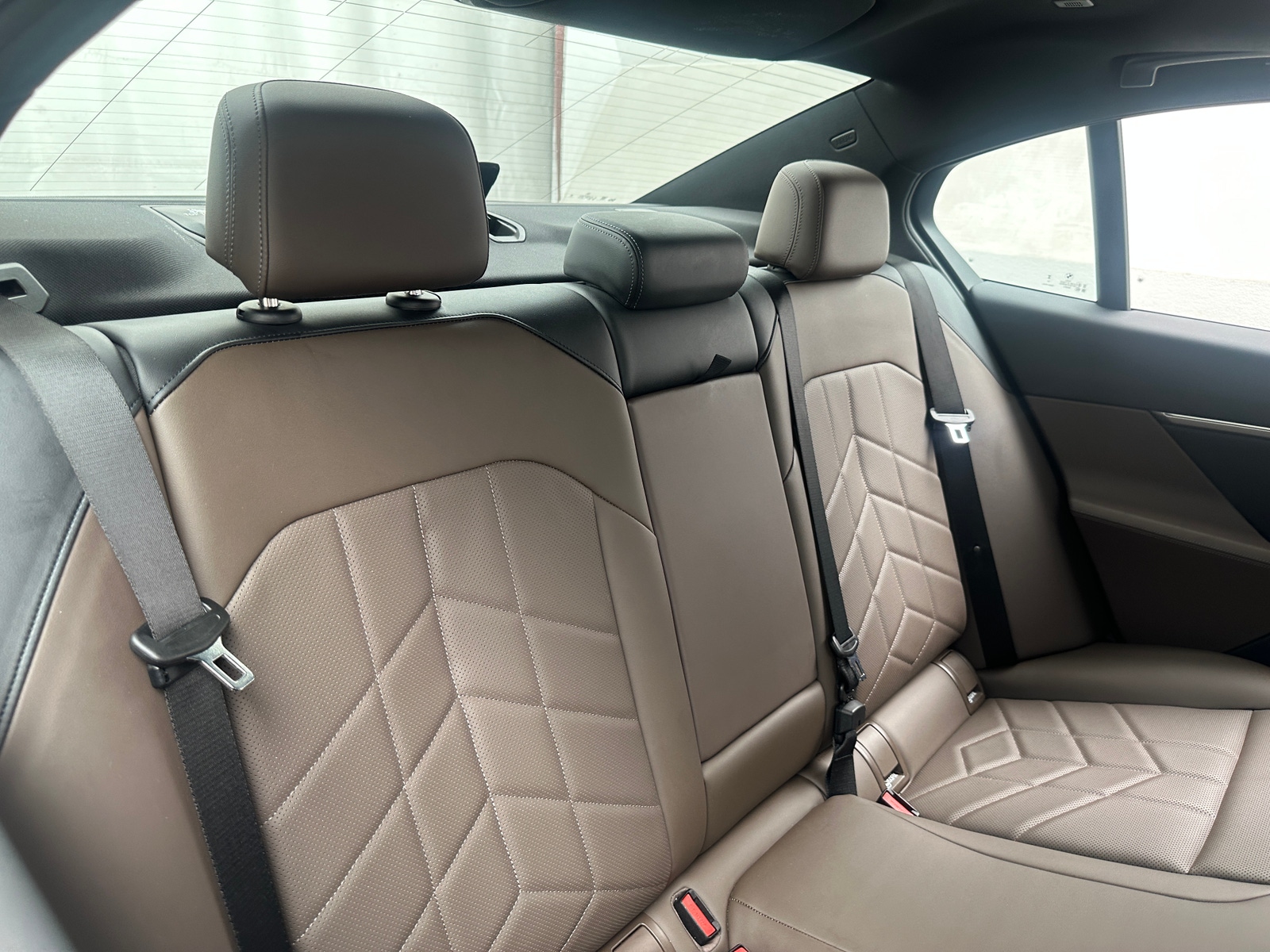 Thumbnail: 2026 BMW 5 Series - 5