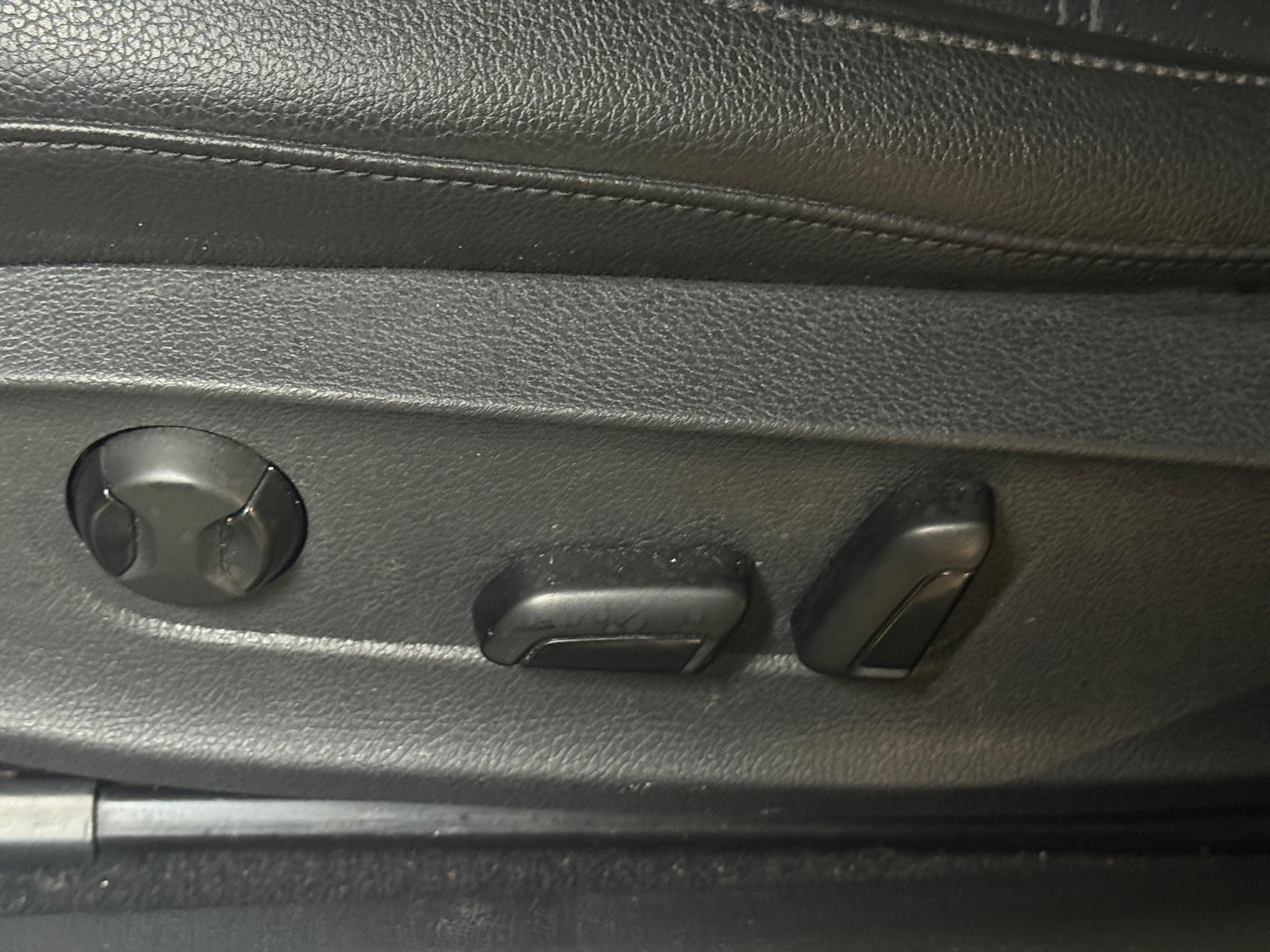 2018 Volkswagen Passat SE - Photo 2
