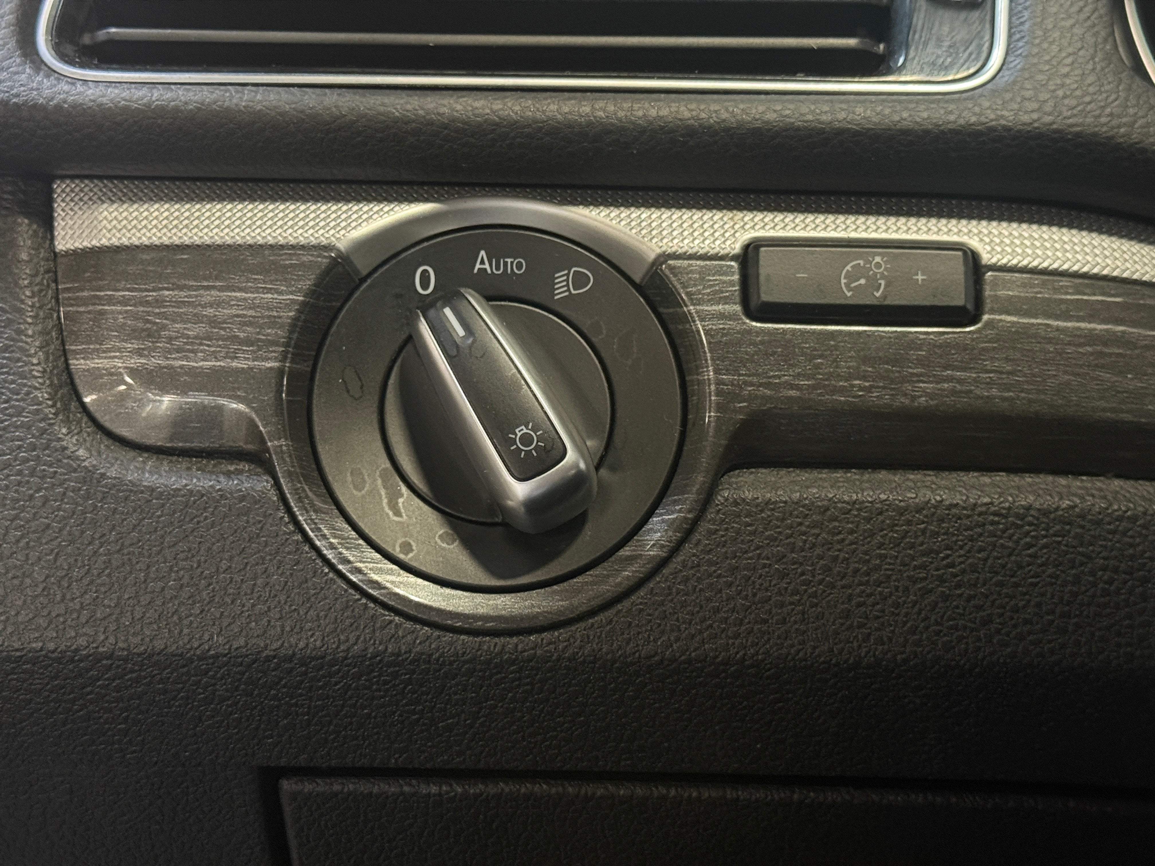 2018 Volkswagen Passat SE - Photo 10