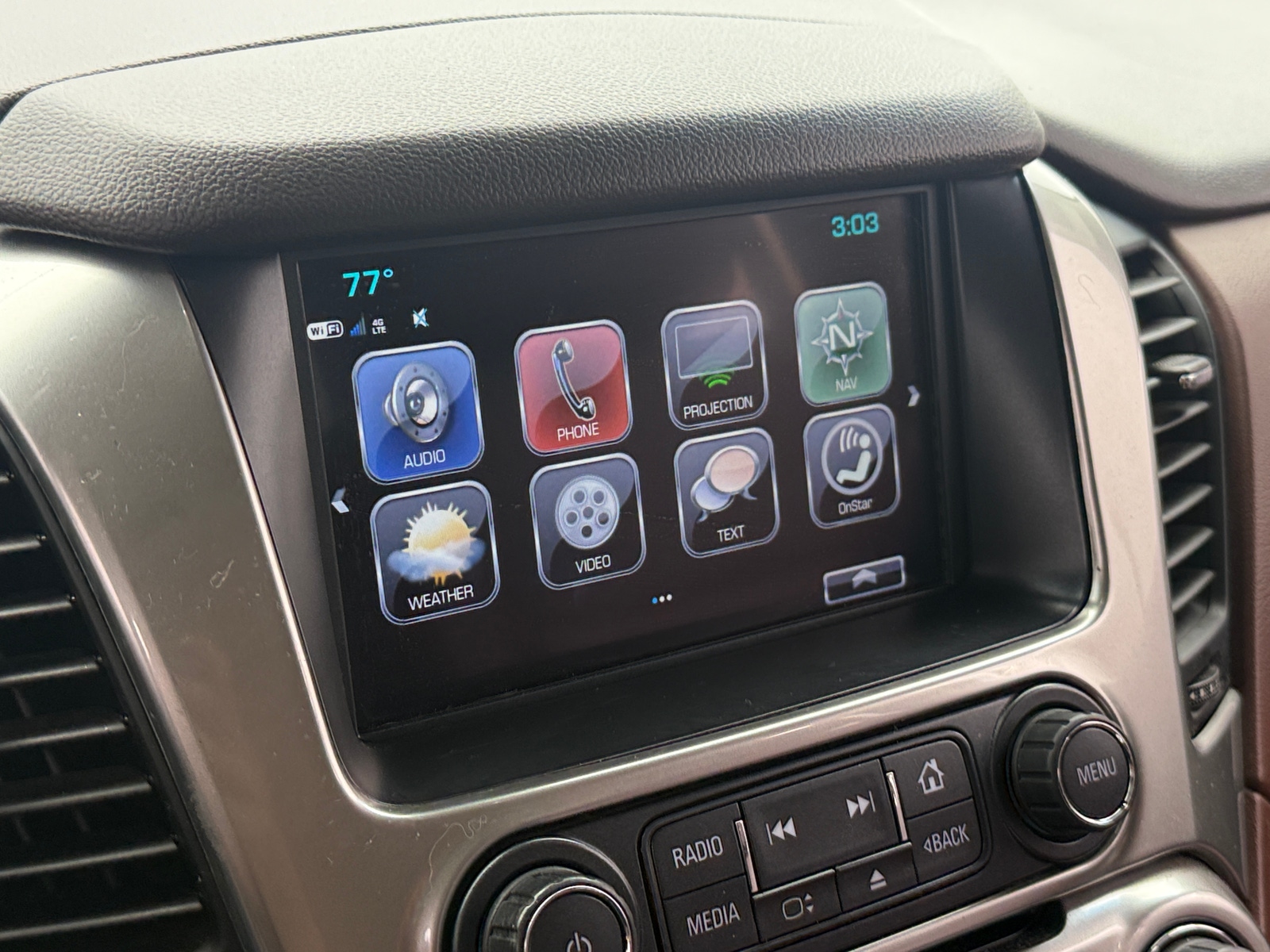 Thumbnail: 2017 Chevrolet Suburban - 3