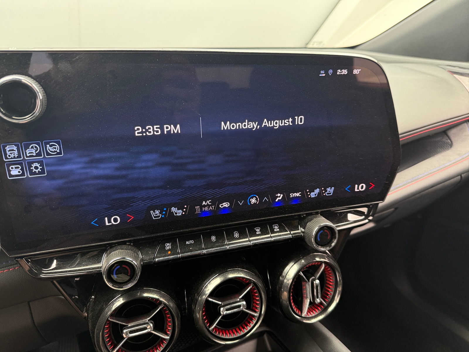 Thumbnail: 2024 Chevrolet Blazer EV - 3