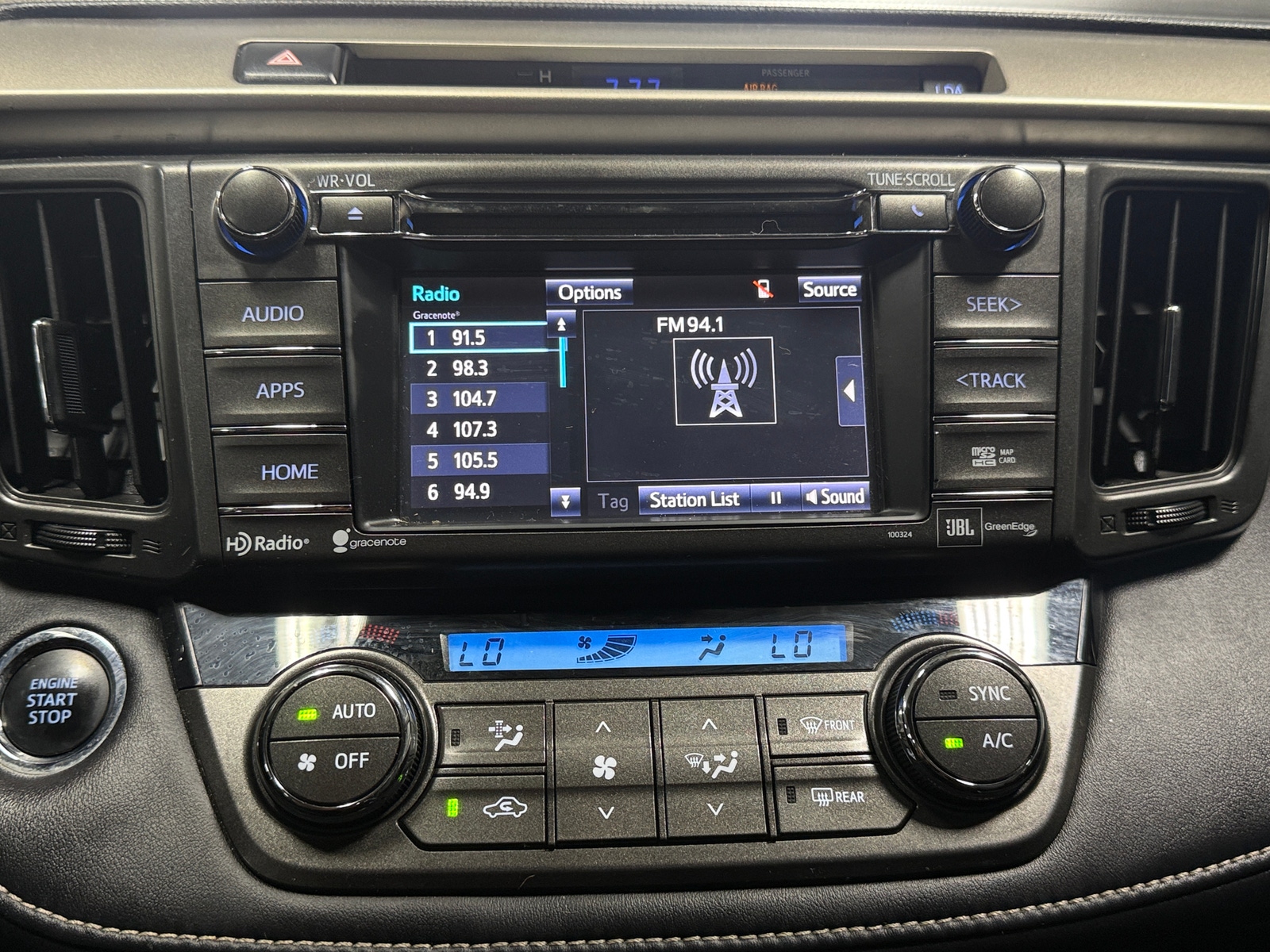 Thumbnail: 2015 Toyota RAV4 - 3