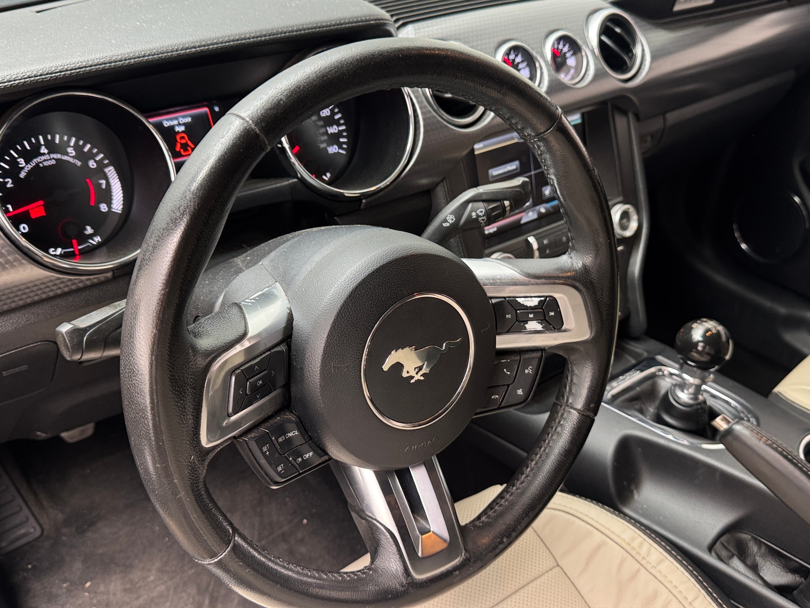 Thumbnail: 2015 Ford Mustang - 3