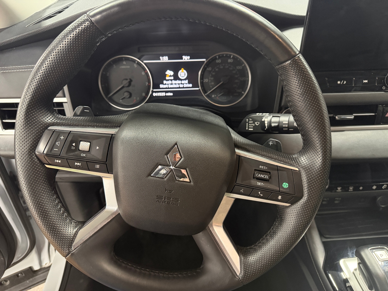 Thumbnail: 2025 Mitsubishi Outlander - 4