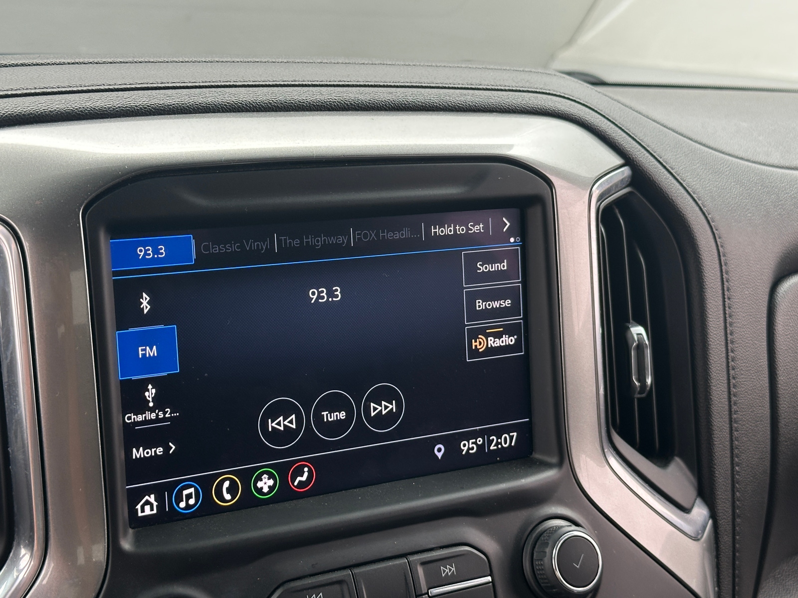 Thumbnail: 2019 Chevrolet Silverado 1500 - 4