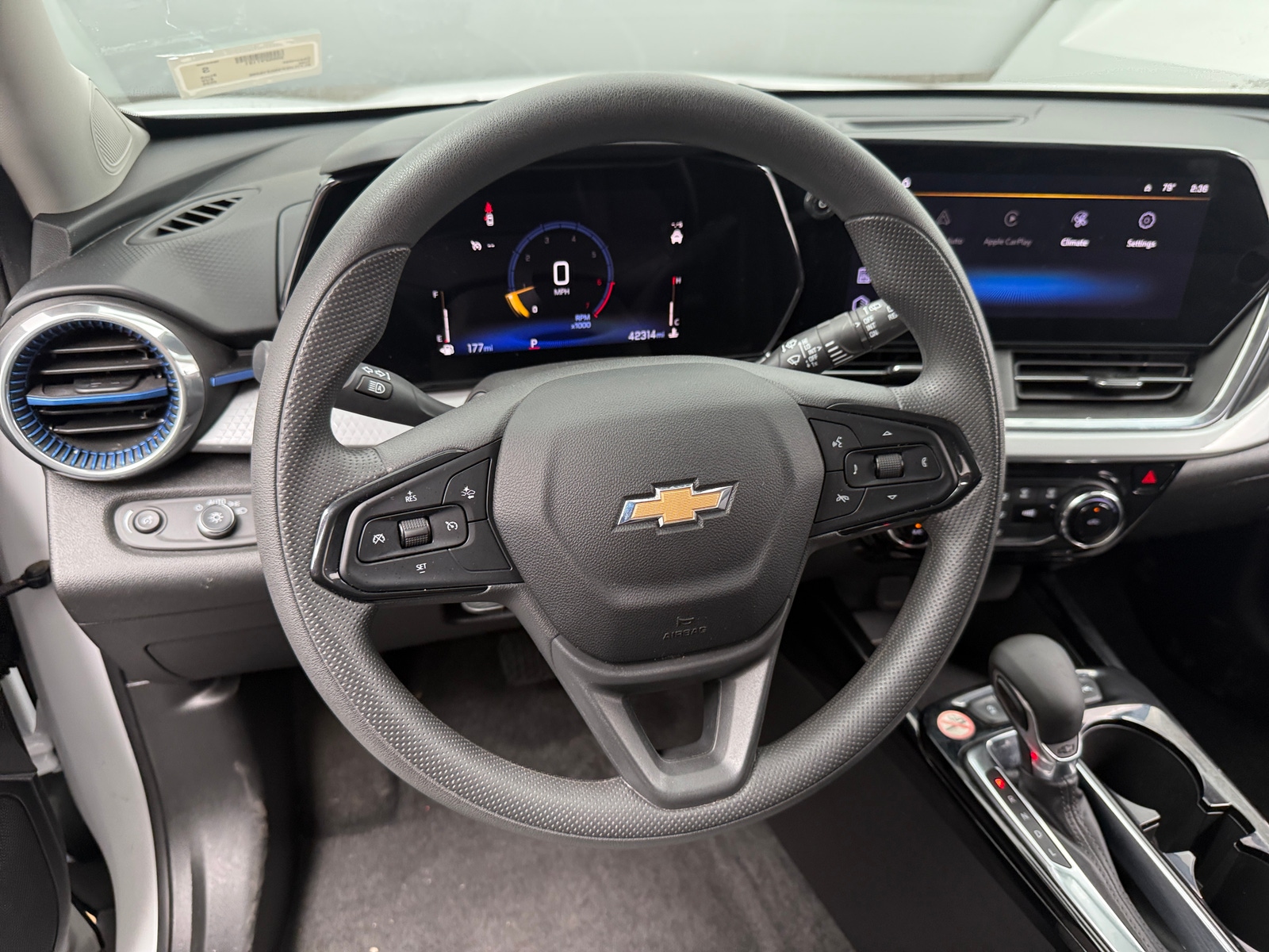 Thumbnail: 2025 Chevrolet Trax - 4