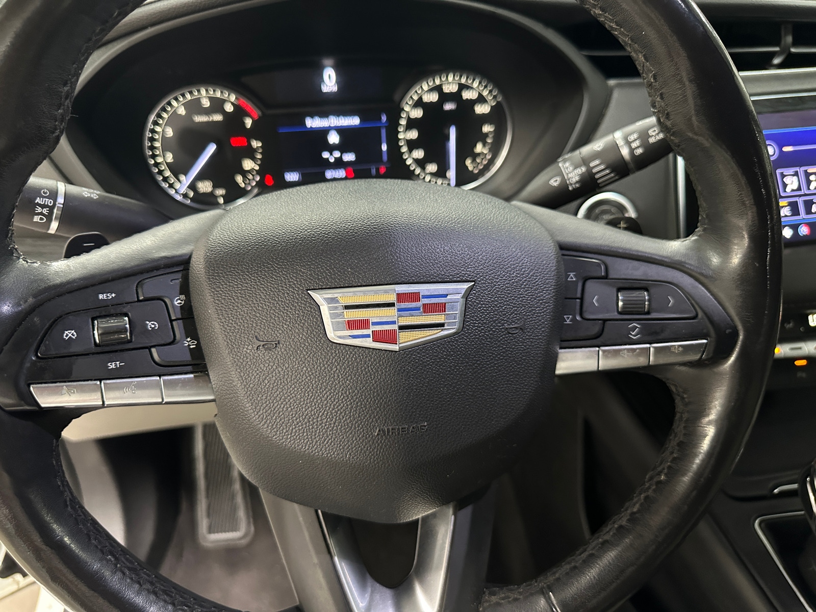 Thumbnail: 2020 Cadillac XT4 - 4