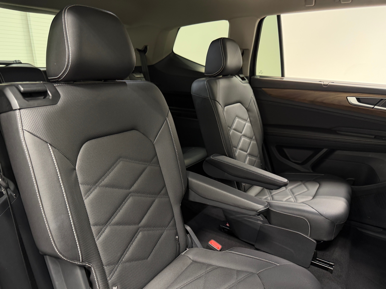 Thumbnail: 2026 Volkswagen Atlas - 5
