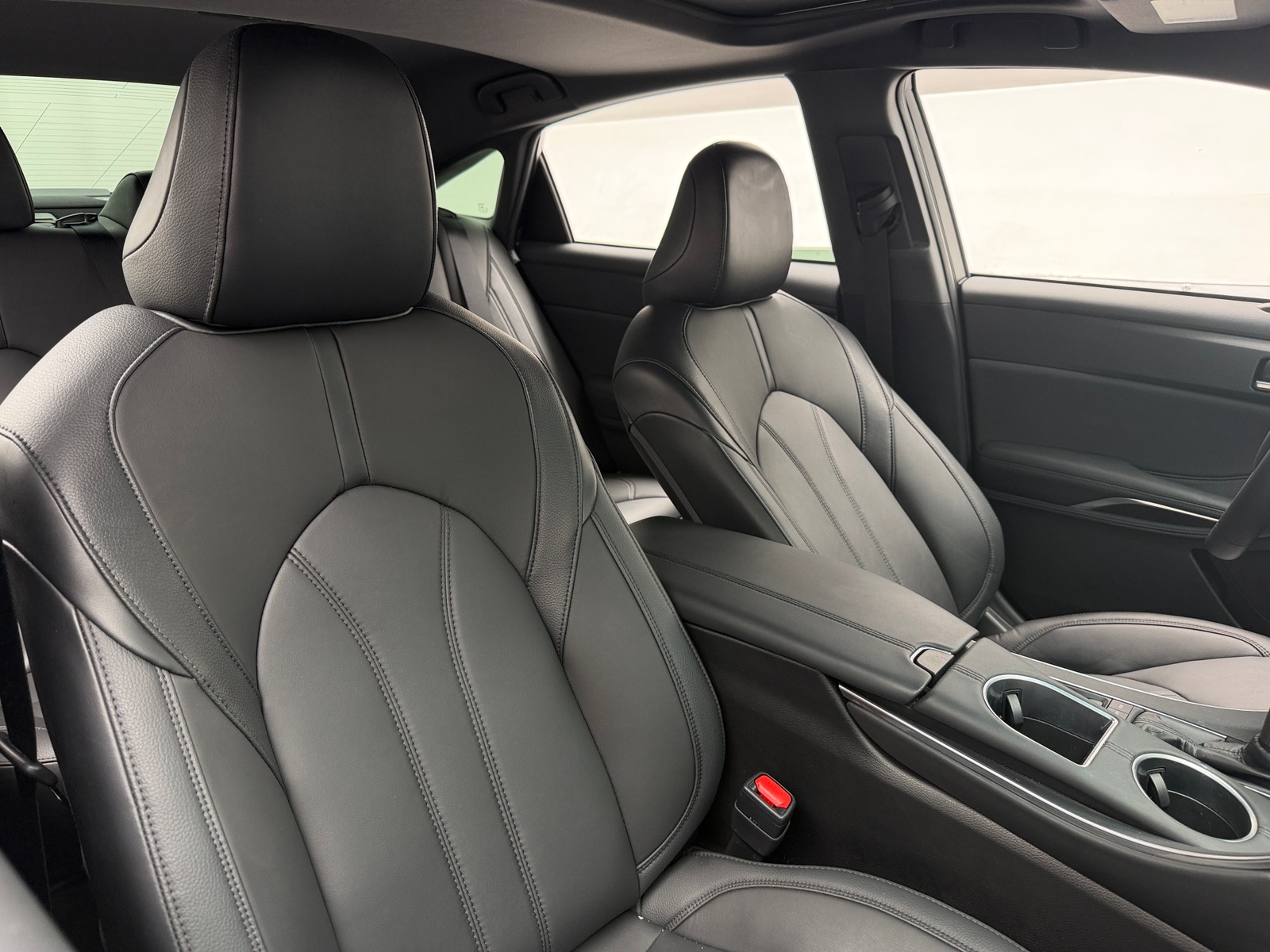 Thumbnail: 2019 Toyota Avalon - 2